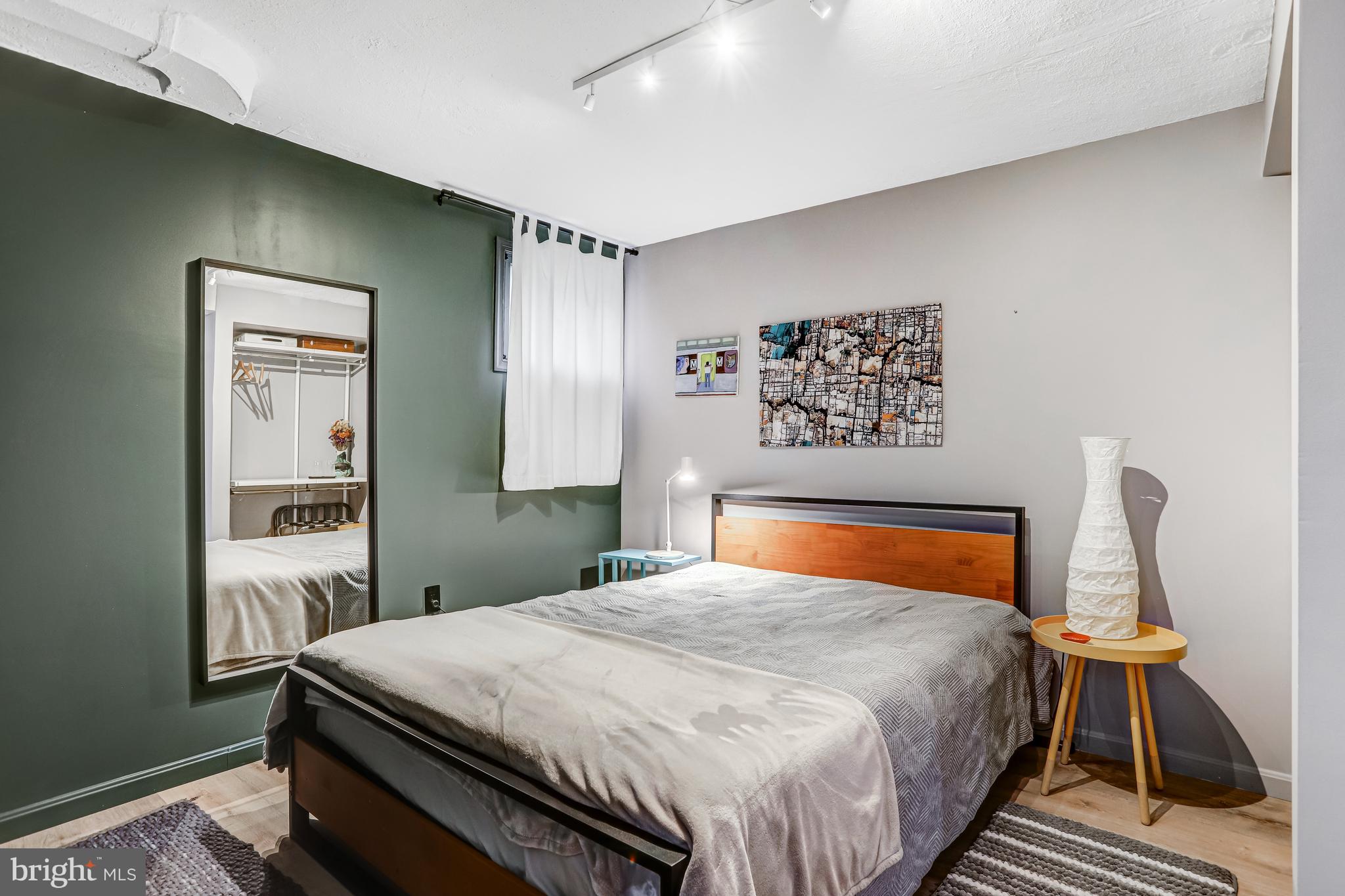 HOMEWOOD - Residential