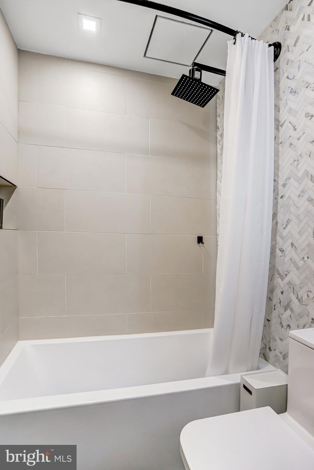 HOMEWOOD - Residential