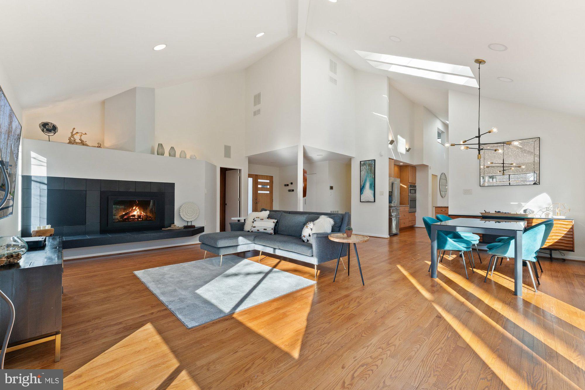 RESTON - Residential