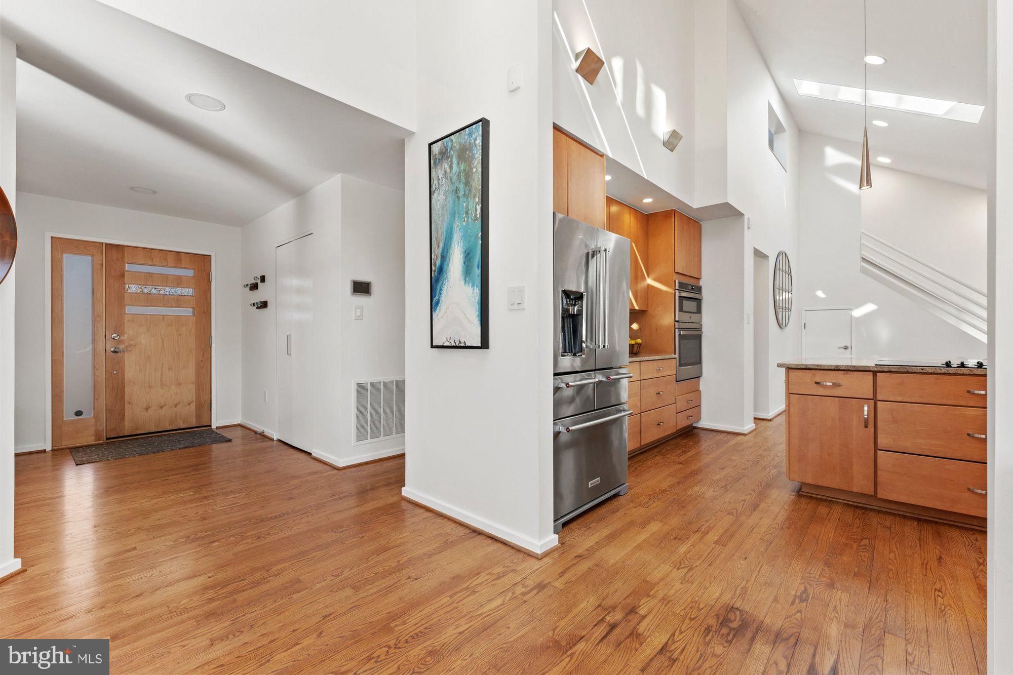 RESTON - Residential