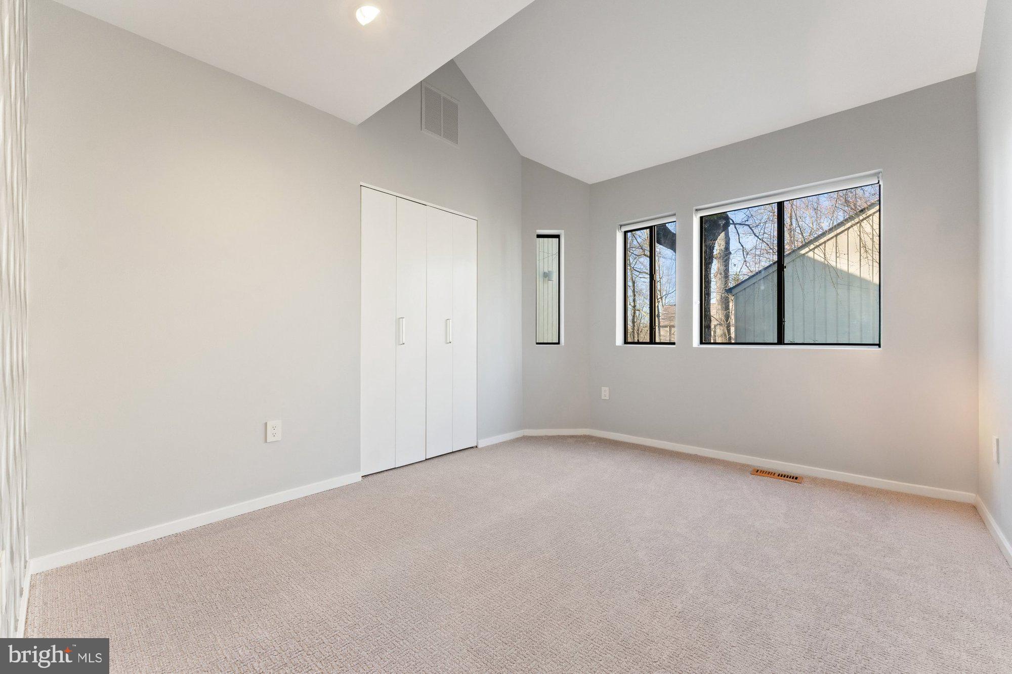 RESTON - Residential