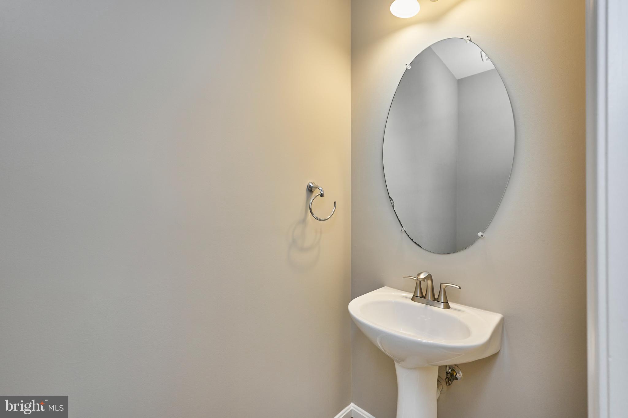 LANSDOWNE TOWN CENTER - Residential