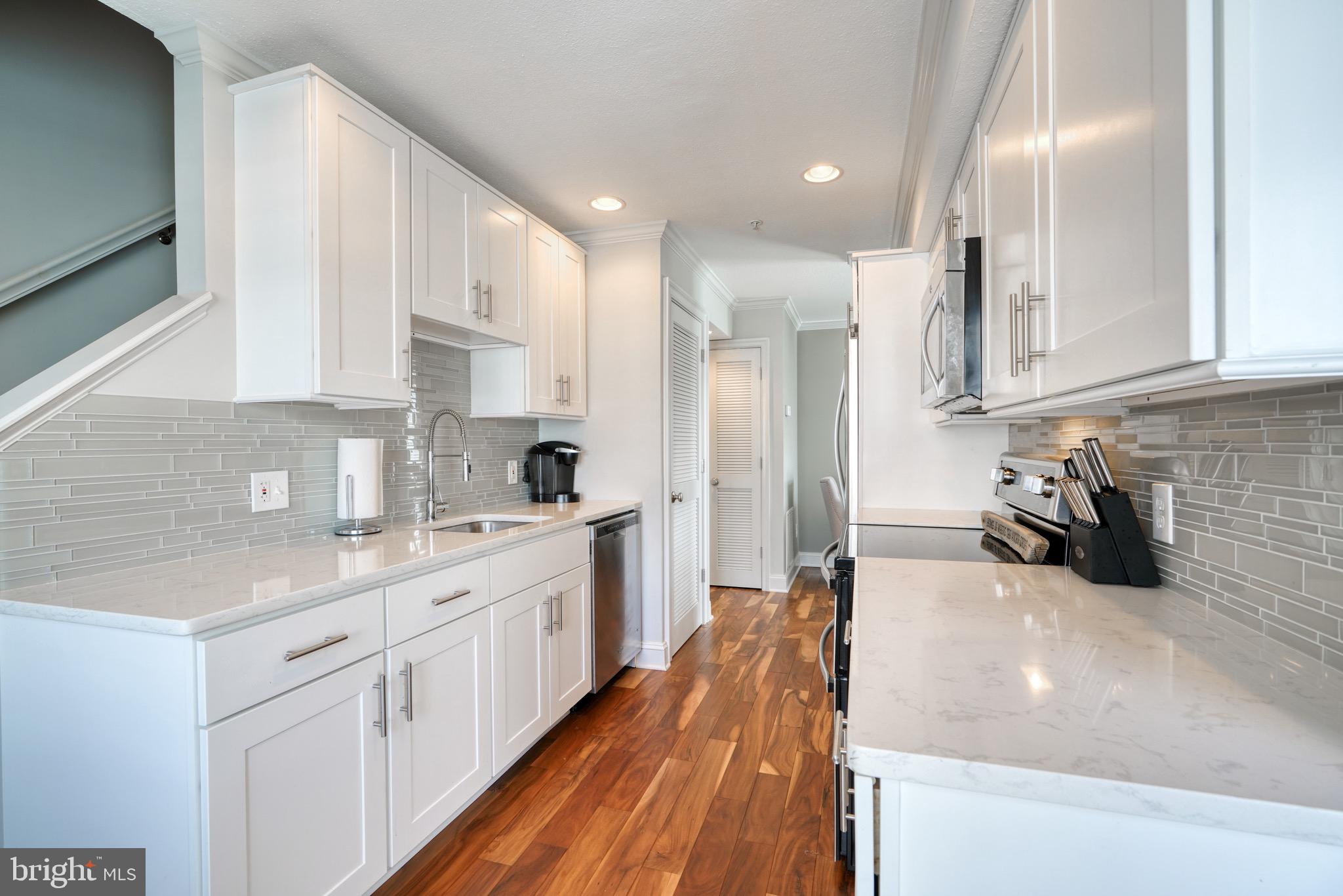 TOMES LANDING - Residential