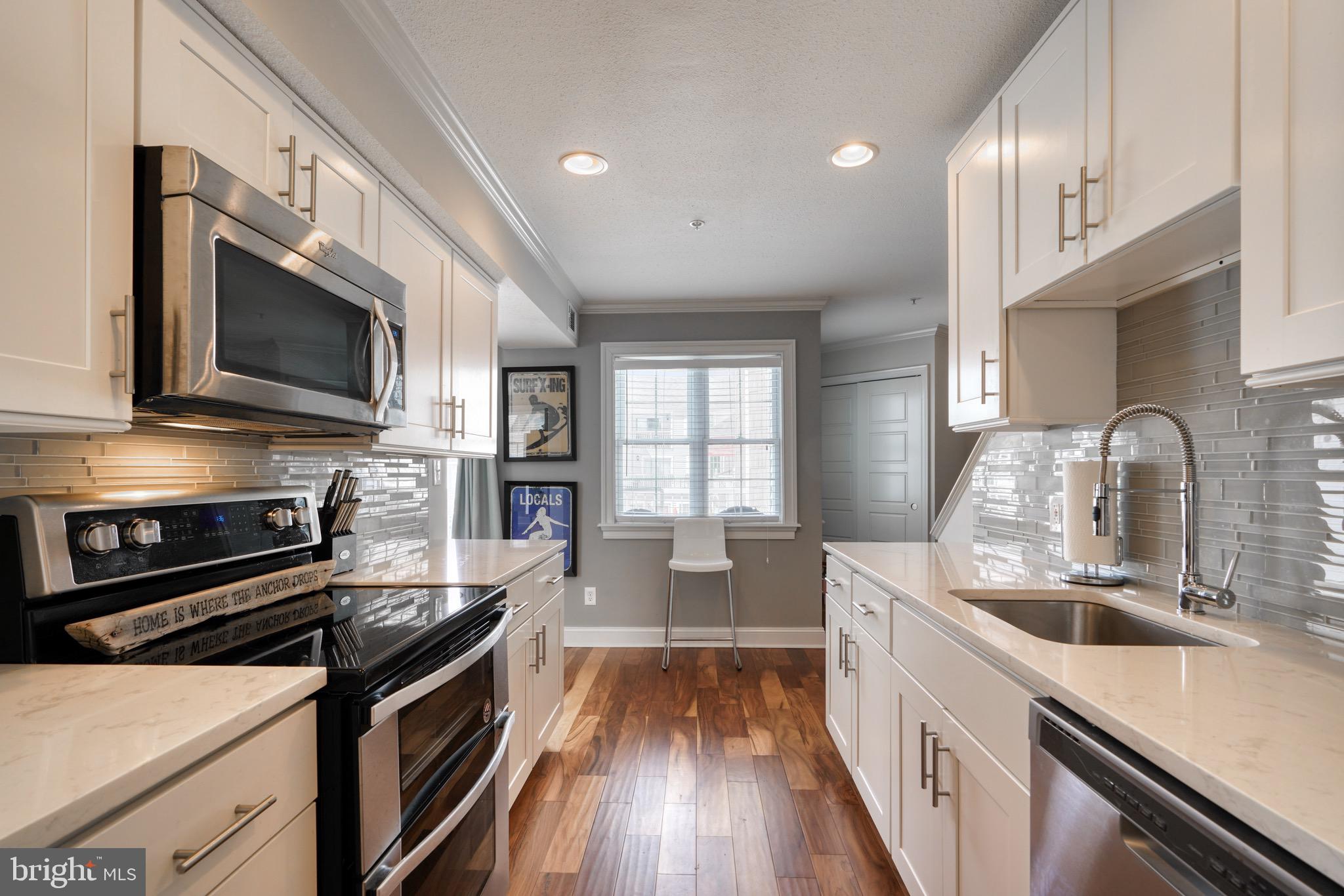 TOMES LANDING - Residential