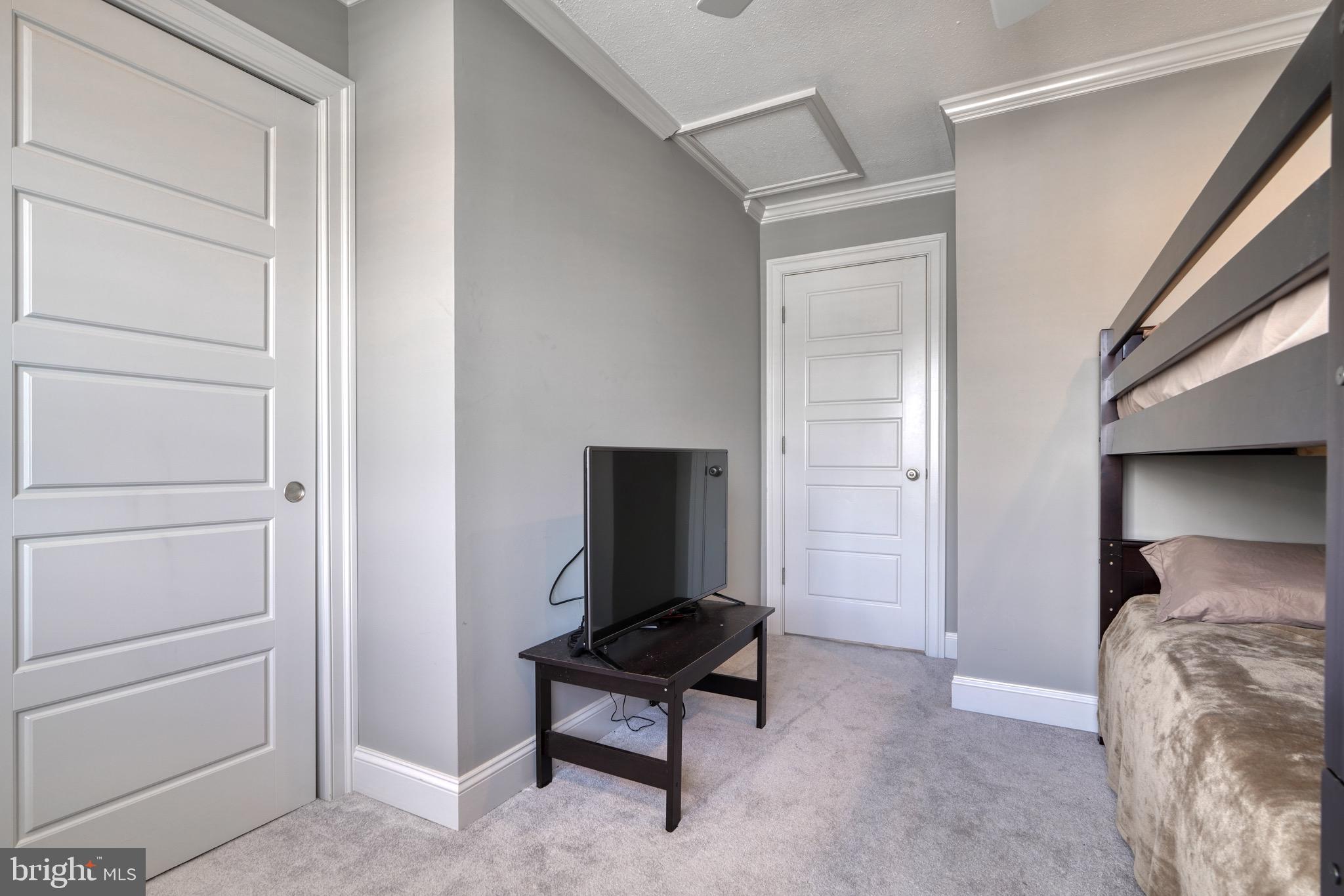 TOMES LANDING - Residential