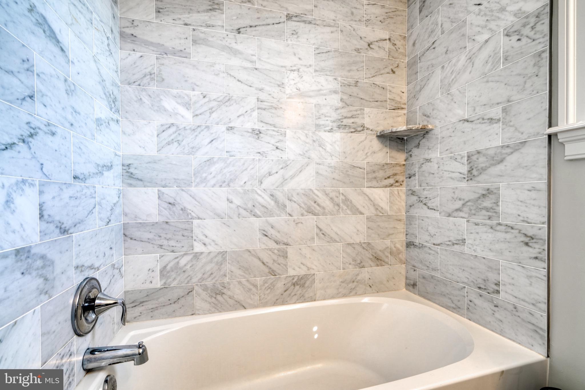 TOMES LANDING - Residential