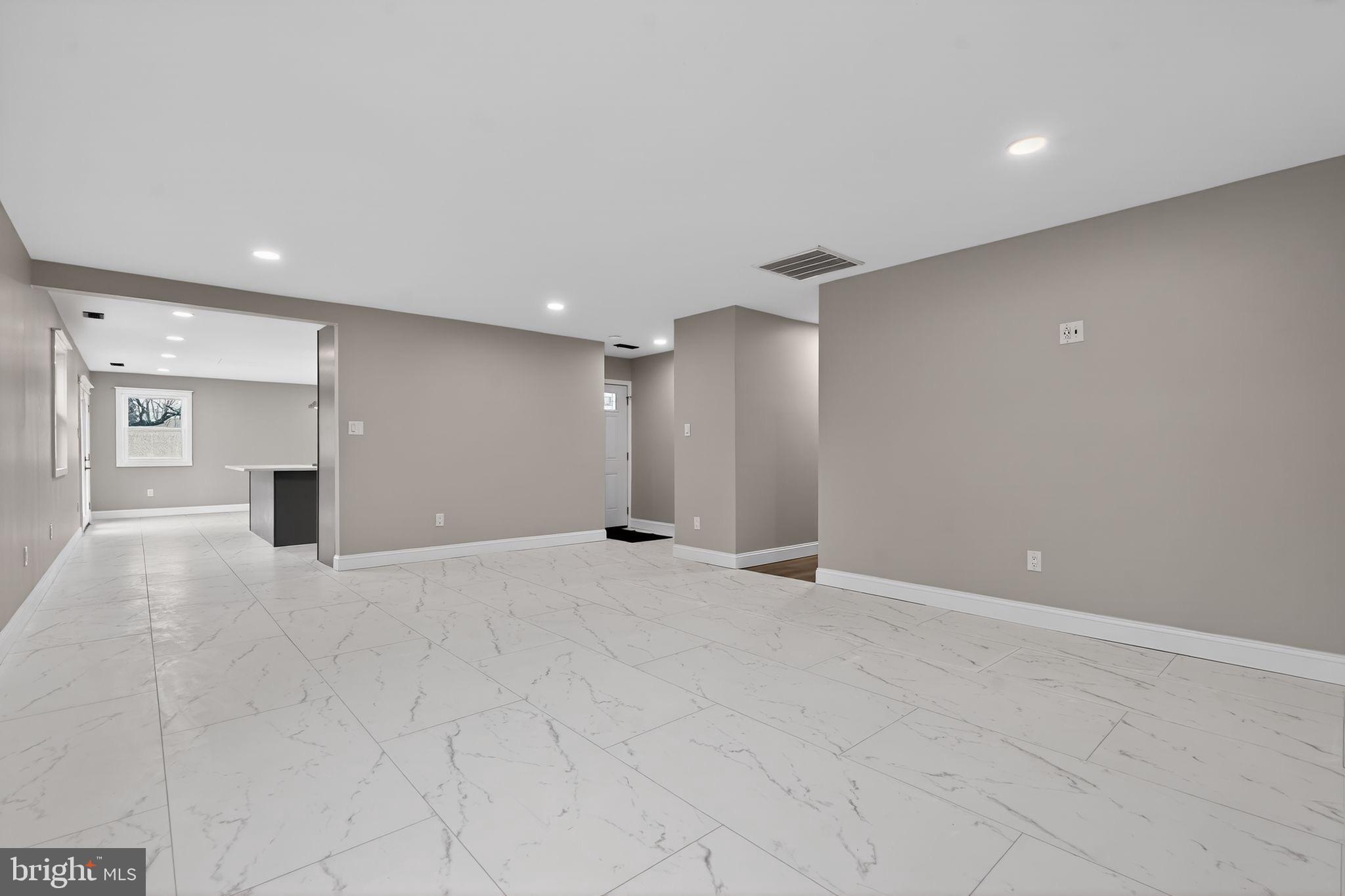 NONE AVA ILABLE - Residential