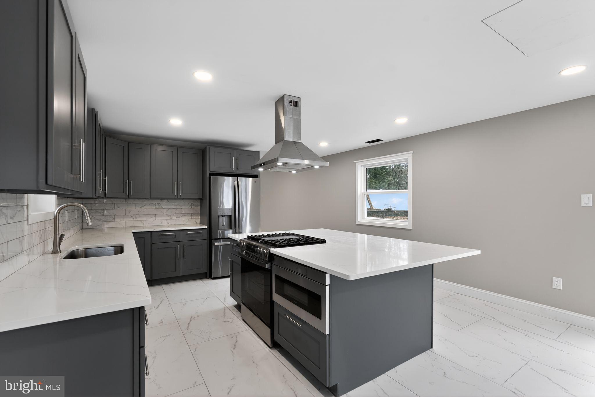 NONE AVA ILABLE - Residential