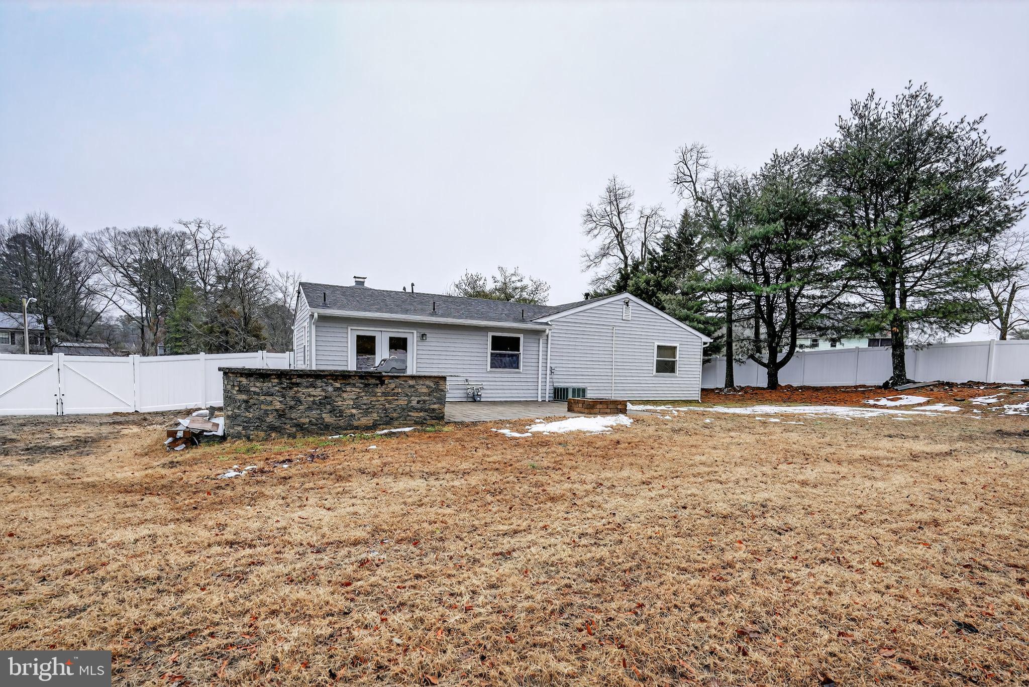 NONE AVA ILABLE - Residential