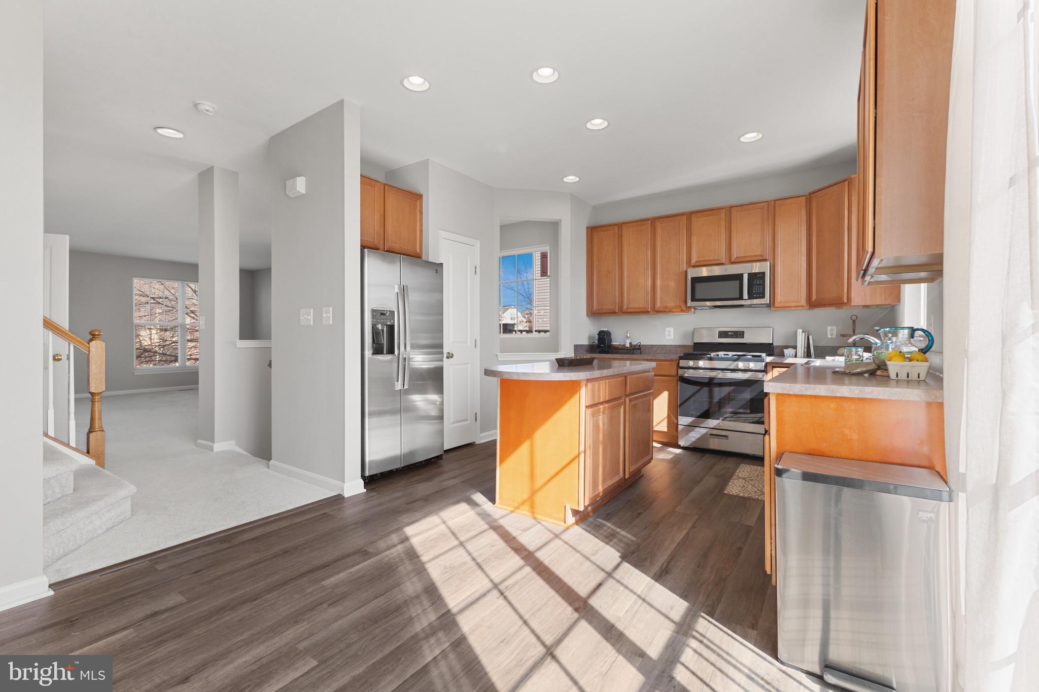 PEMBROOKE/VICTORY LAKES - Residential