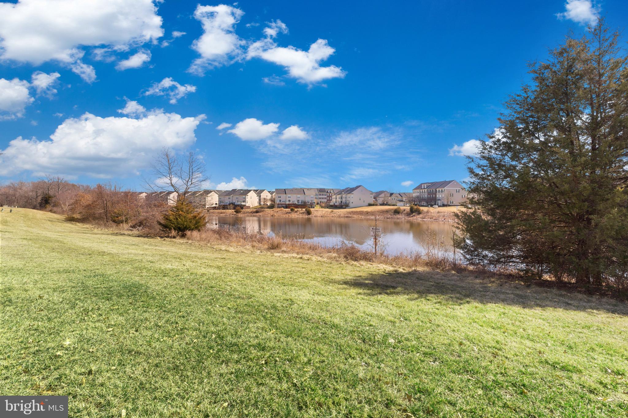 PEMBROOKE/VICTORY LAKES - Residential