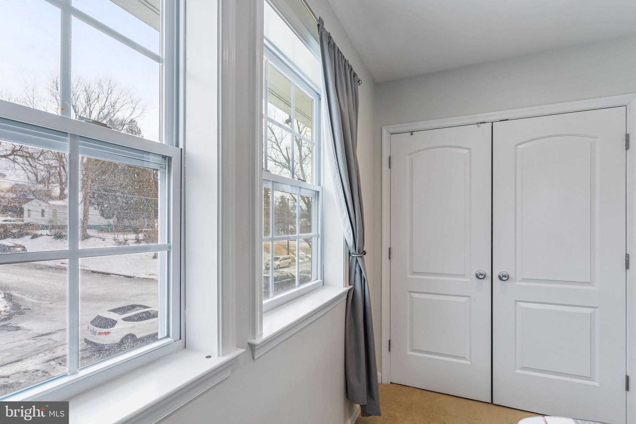 VEIRS MILL VILLAGE - Residential