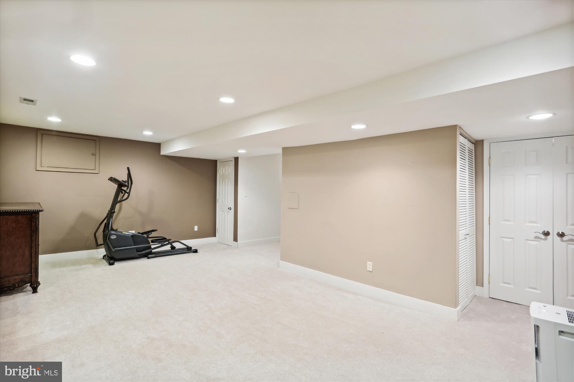 EAST GATE OF POTOMAC - Residential