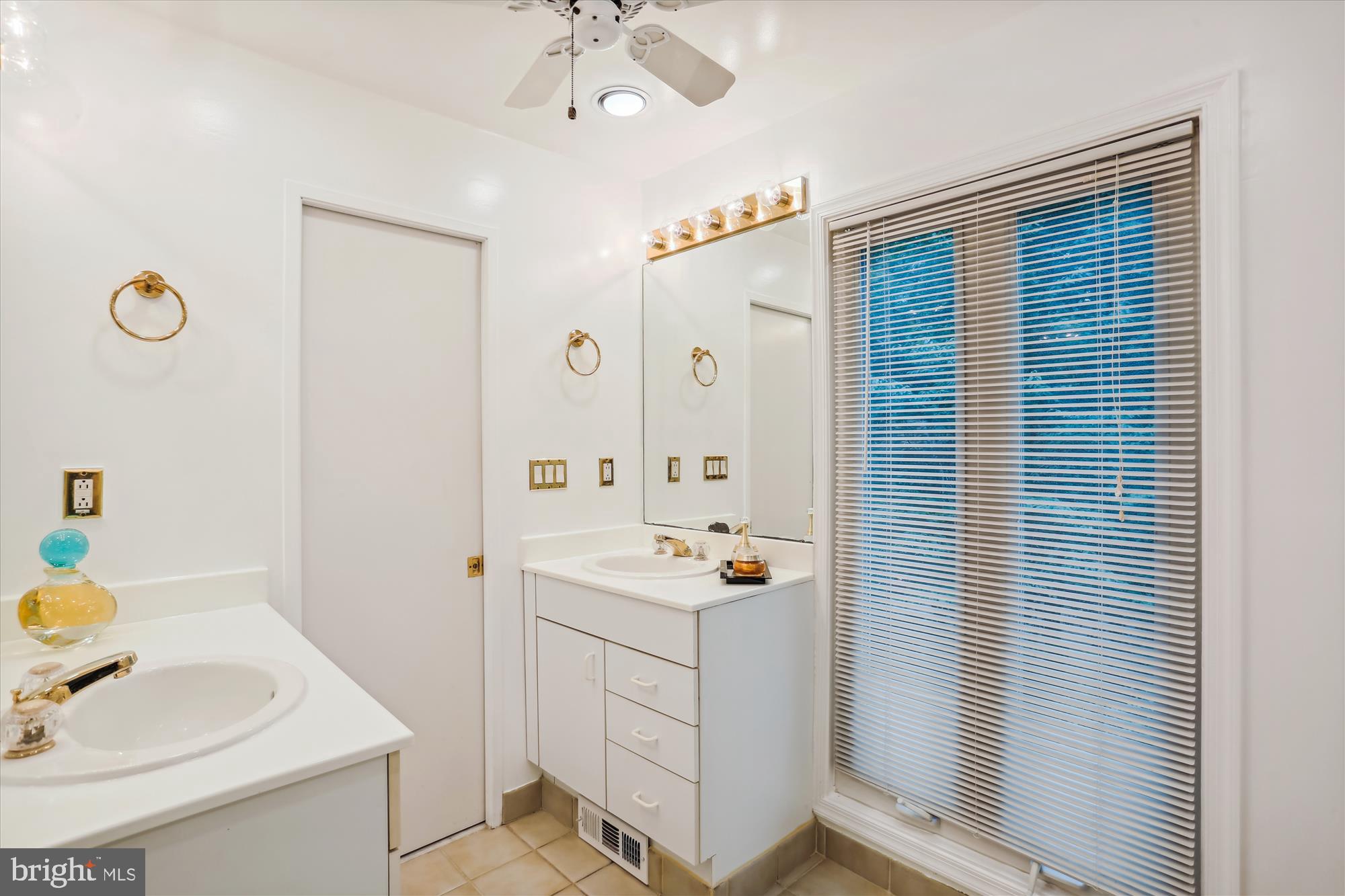 EAST GATE OF POTOMAC - Residential