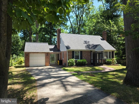 Photo of 8 Sabine Avenue, NARBERTH, PA 19072 (MLS # PAMC2182394)