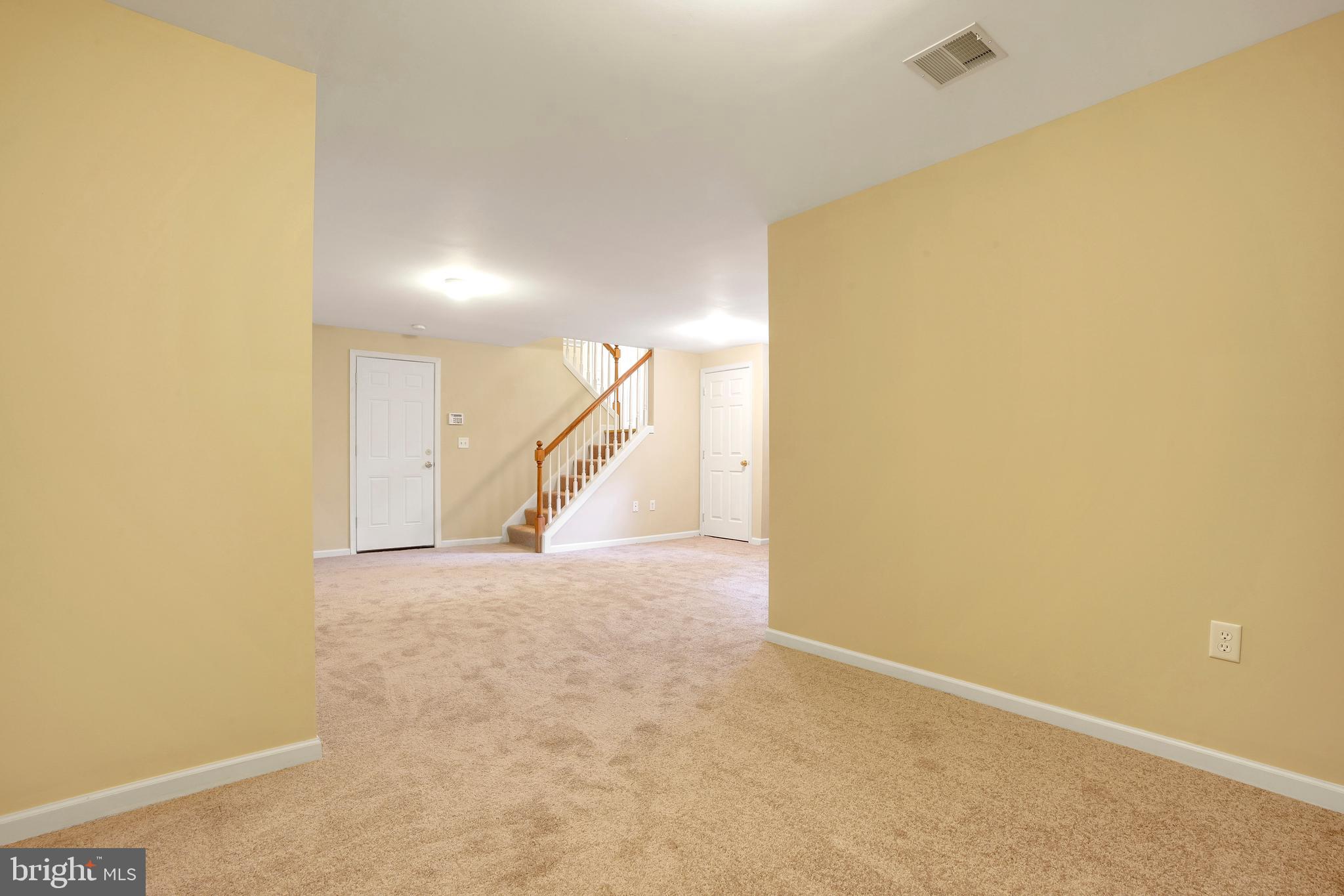 HUNT CLUB - Residential