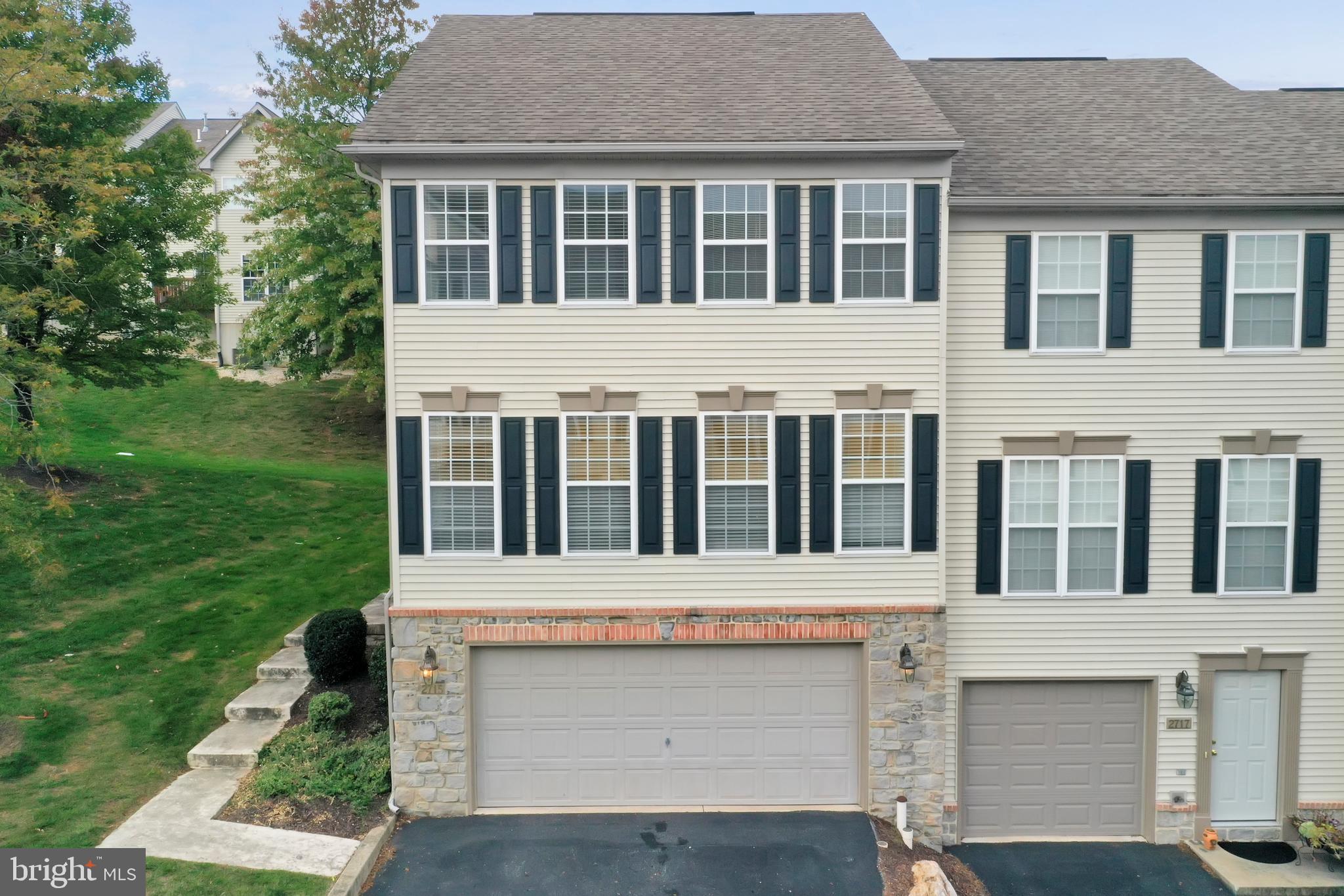 HUNT CLUB - Residential