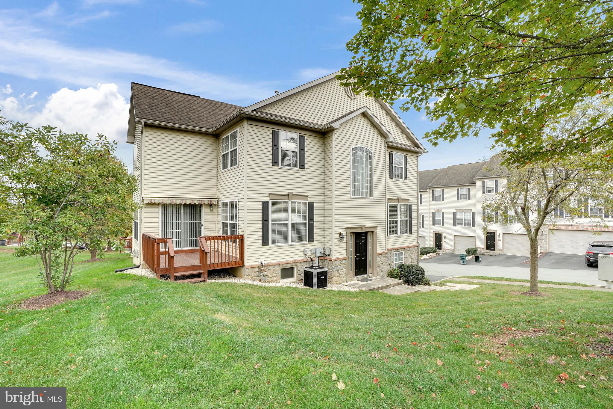 HUNT CLUB - Residential