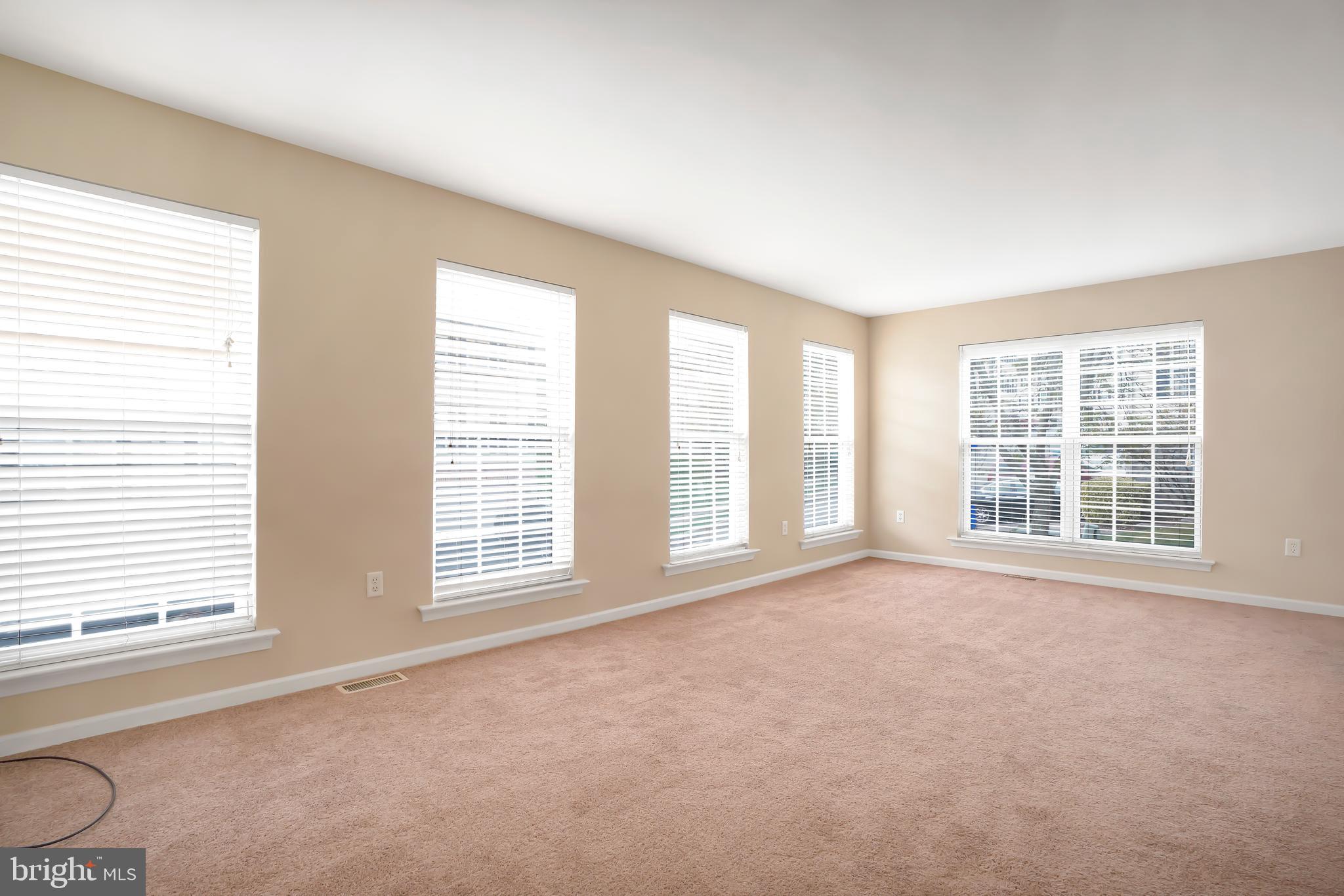 HUNT CLUB - Residential