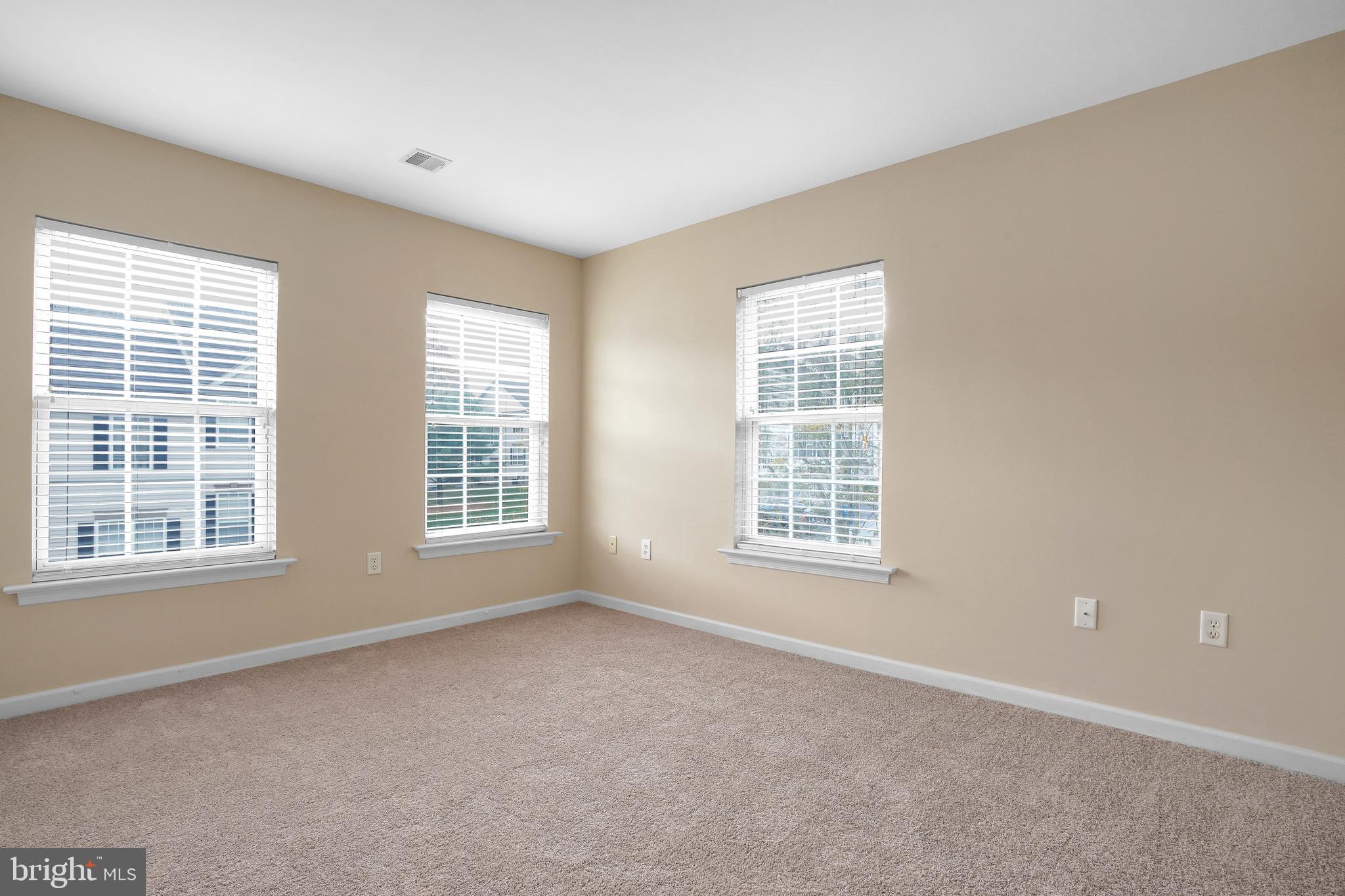 HUNT CLUB - Residential