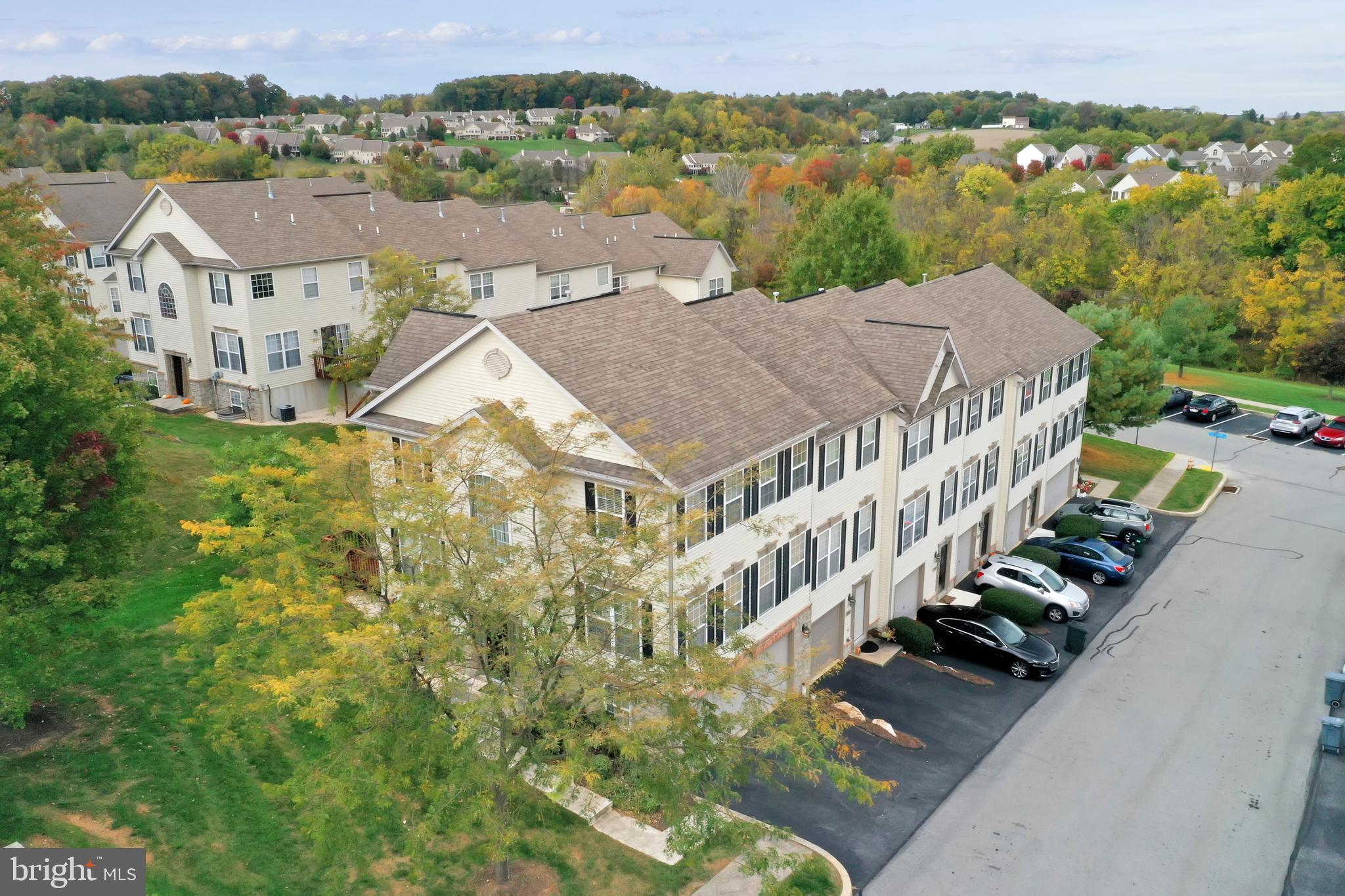 HUNT CLUB - Residential