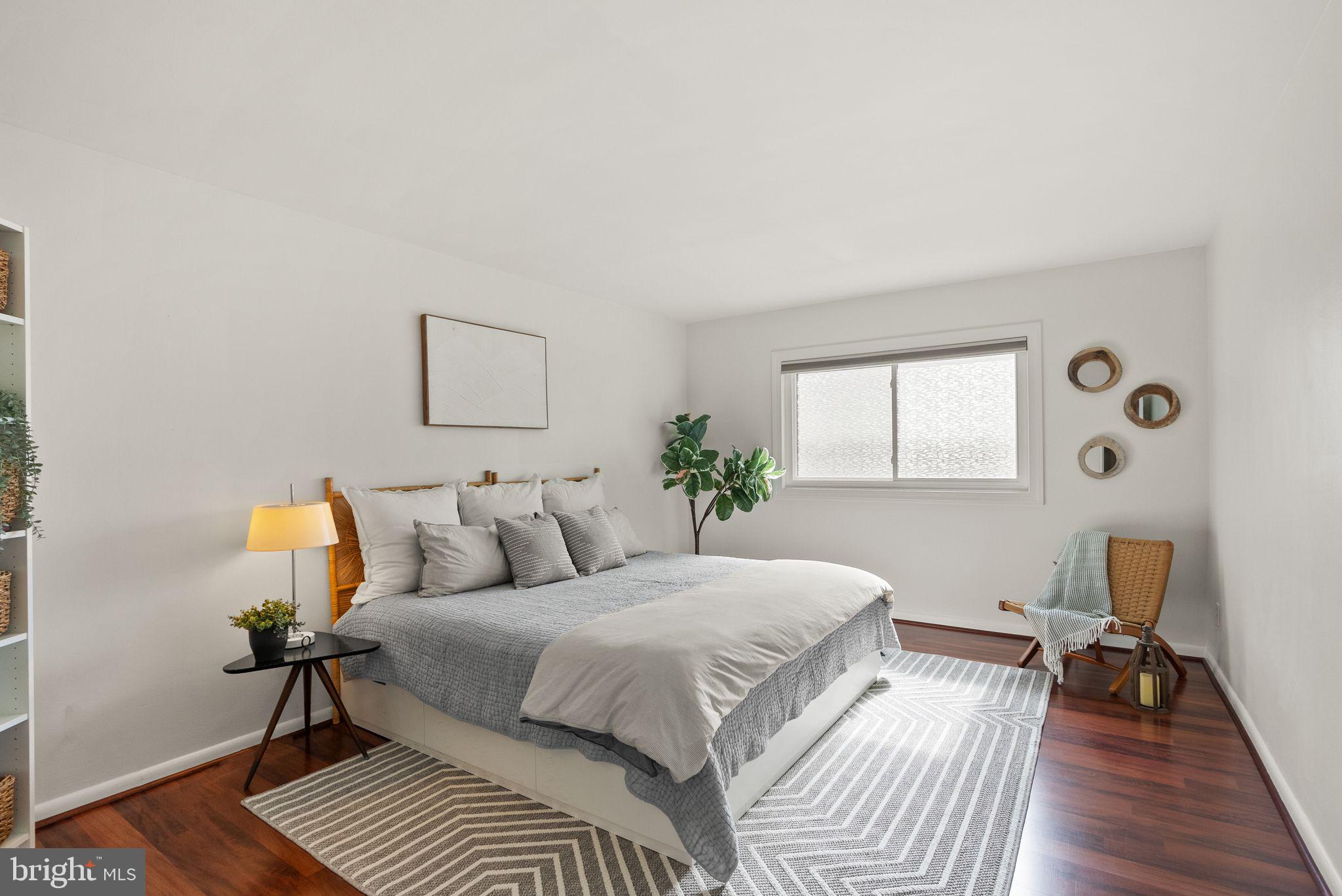 SEMINARY WALK - Residential