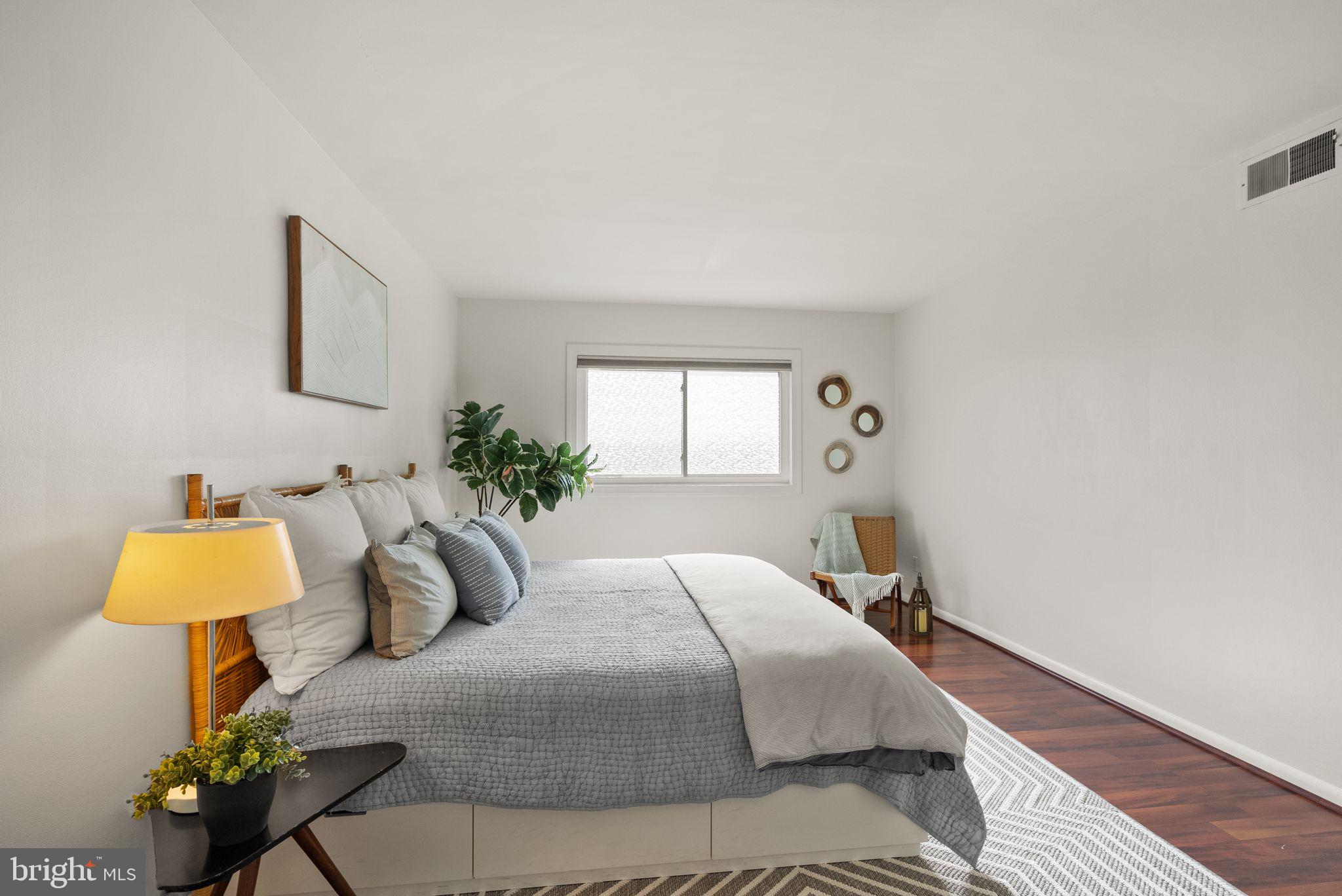 SEMINARY WALK - Residential