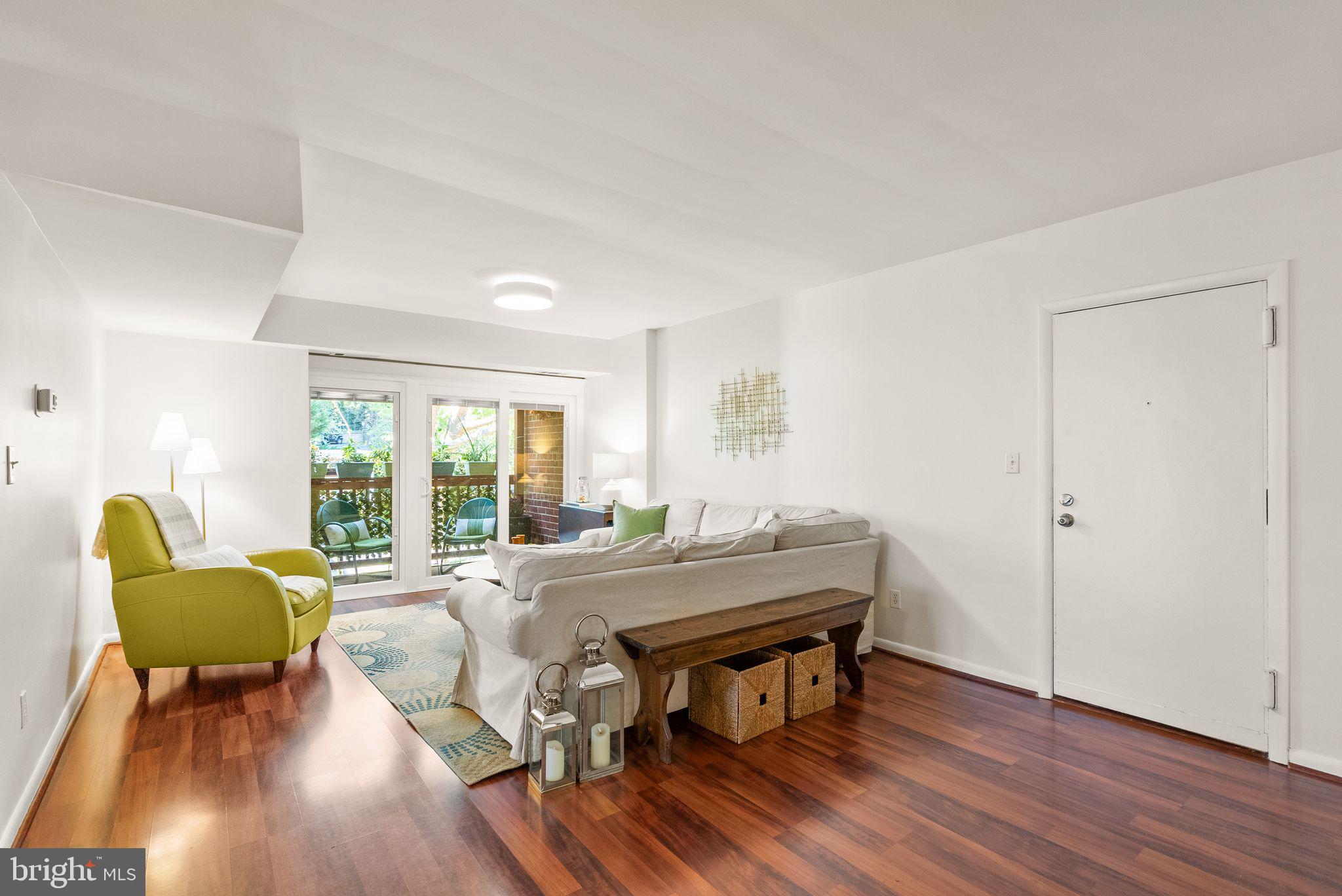 SEMINARY WALK - Residential