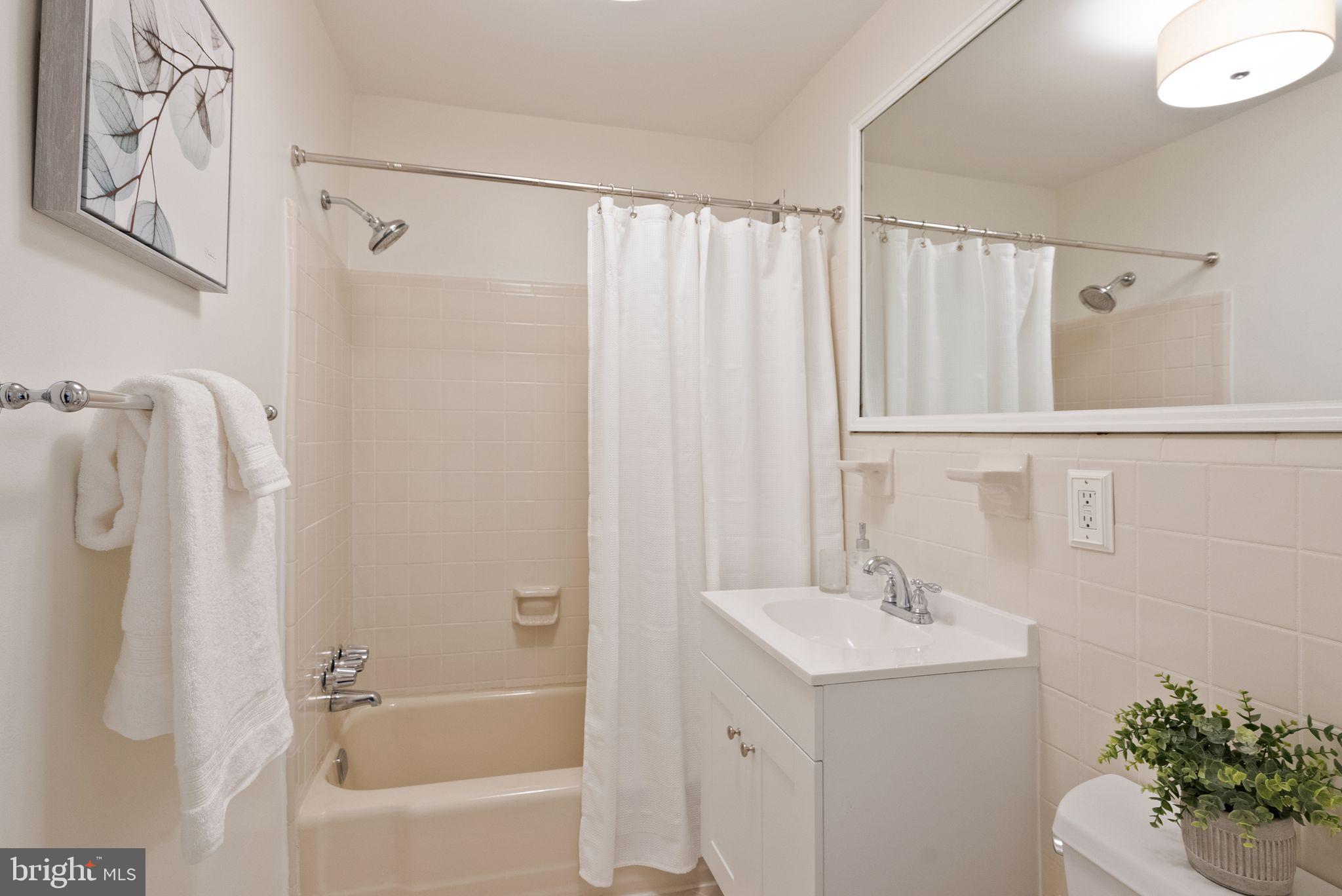 SEMINARY WALK - Residential