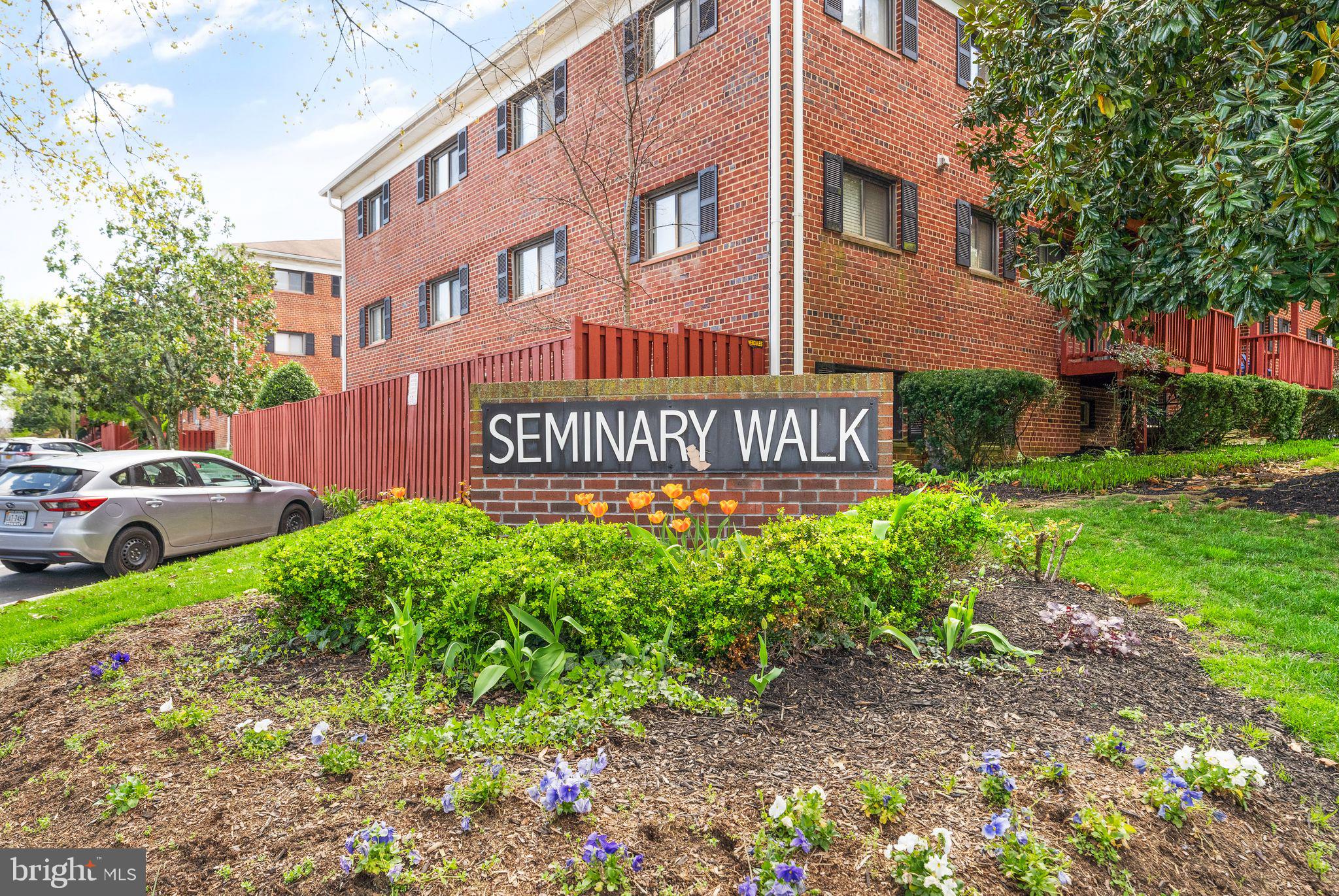 SEMINARY WALK - Residential