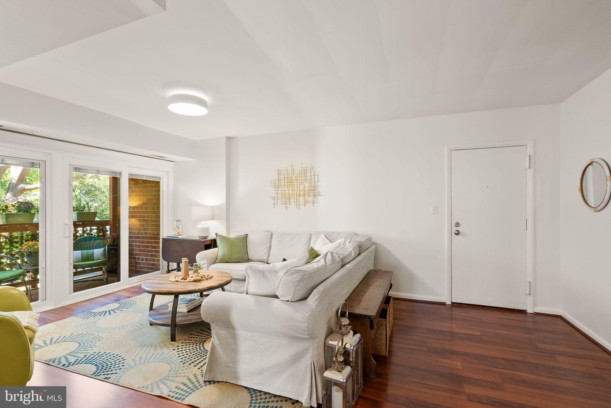 SEMINARY WALK - Residential