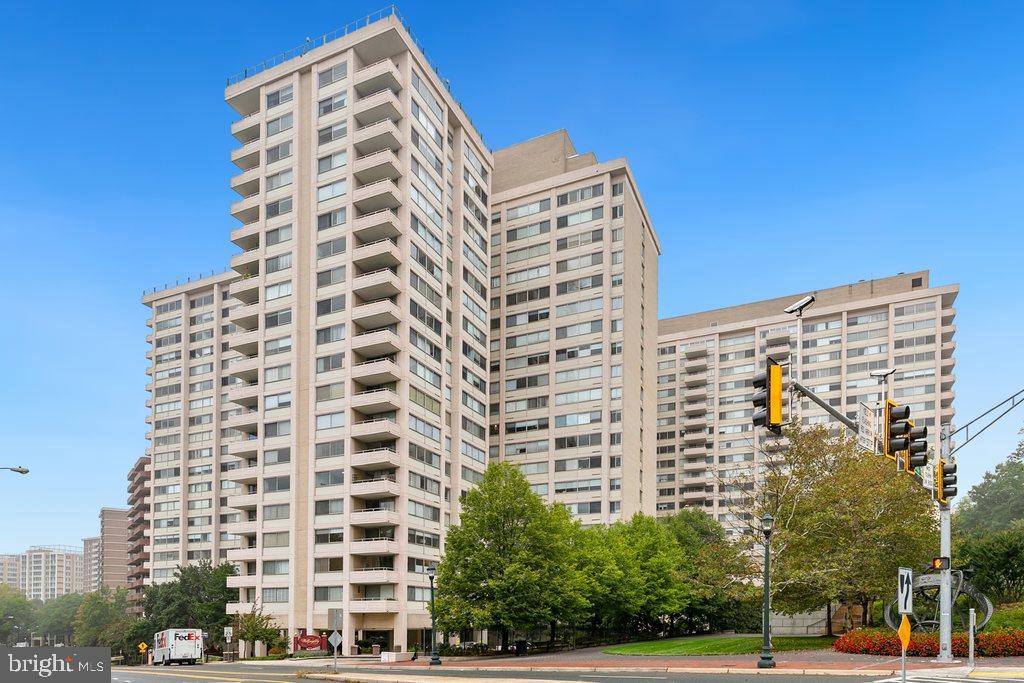 WILLOUGHBY OF CHEVY CHASE - Residential