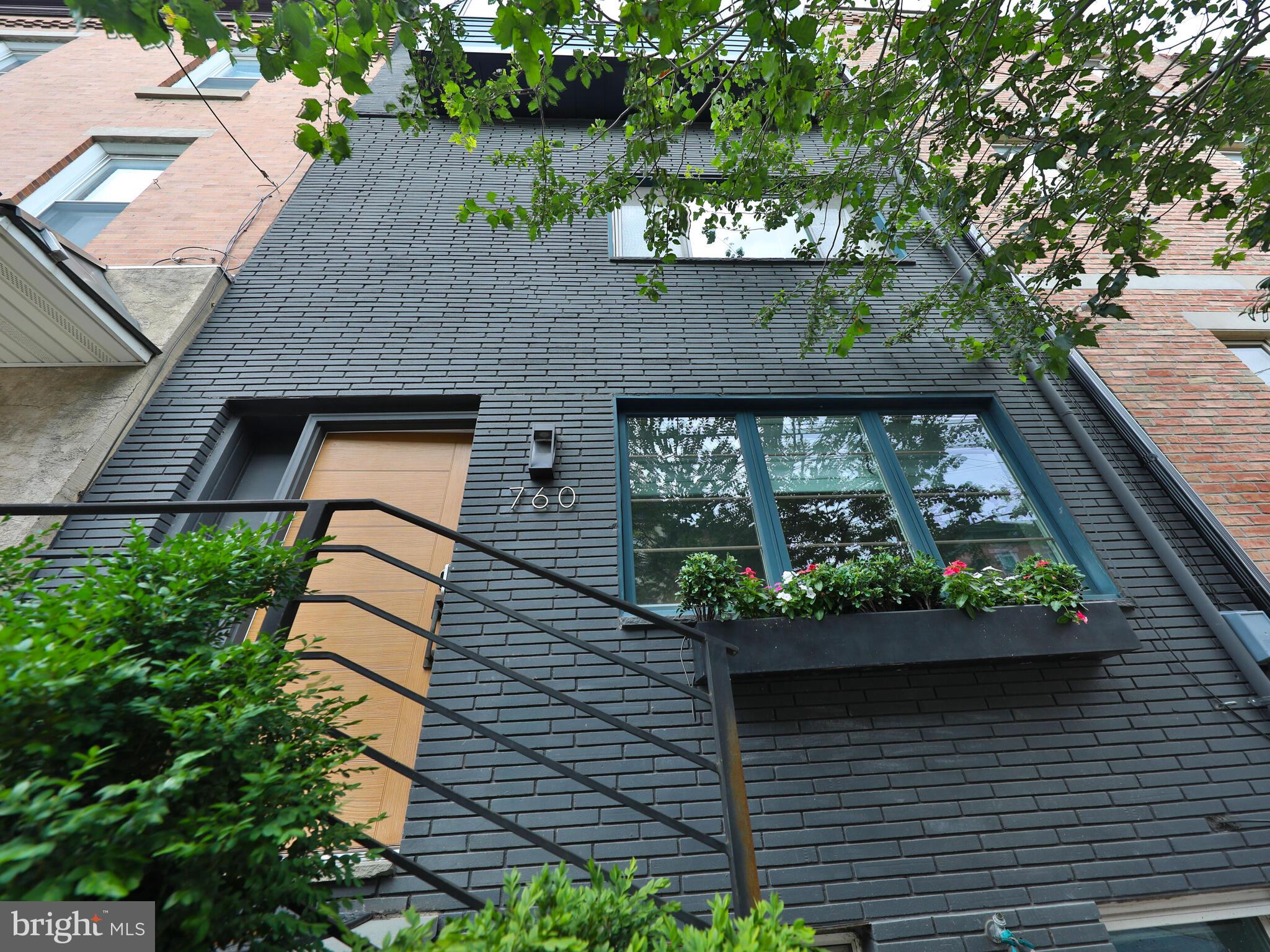 BELLA VISTA - Residential