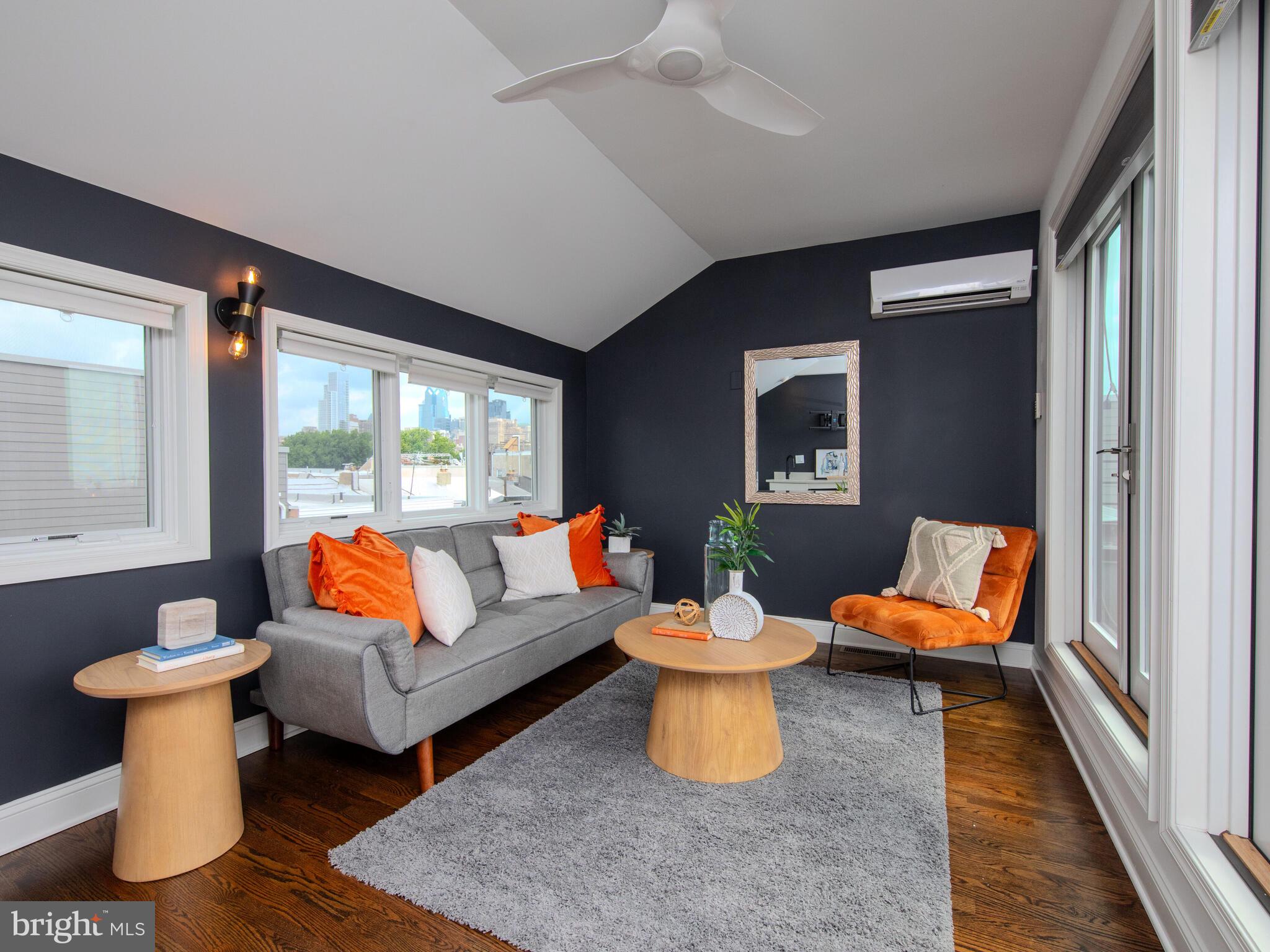 BELLA VISTA - Residential