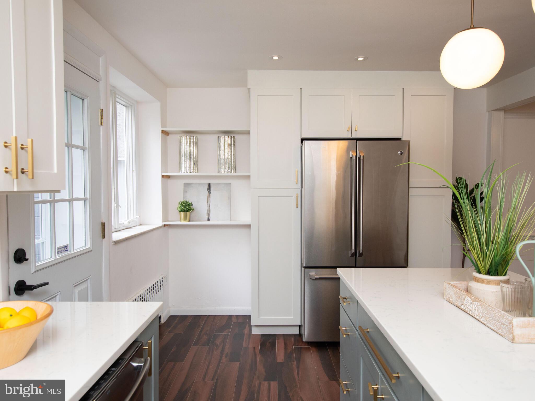 BELLA VISTA - Residential