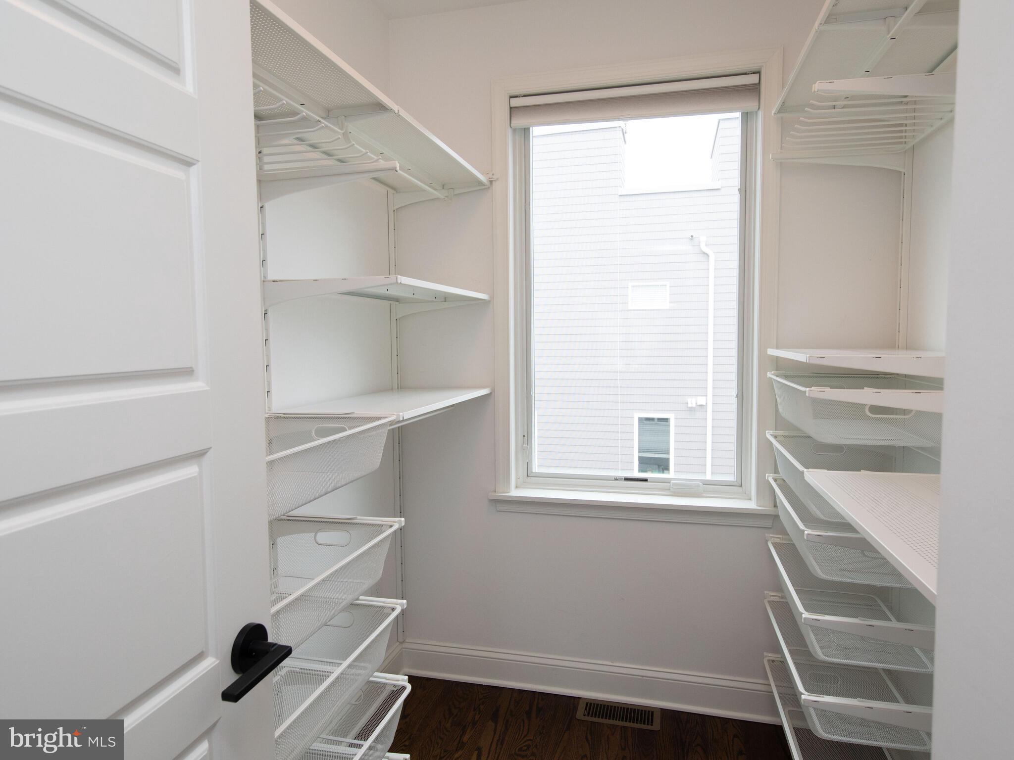 BELLA VISTA - Residential