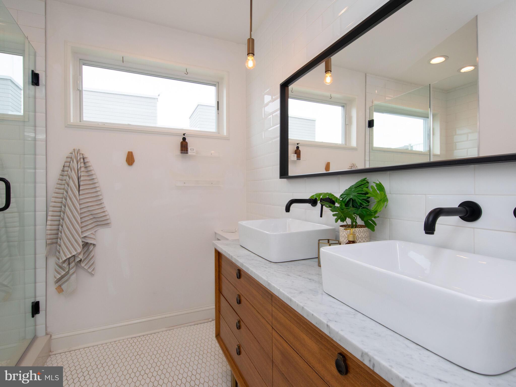 BELLA VISTA - Residential