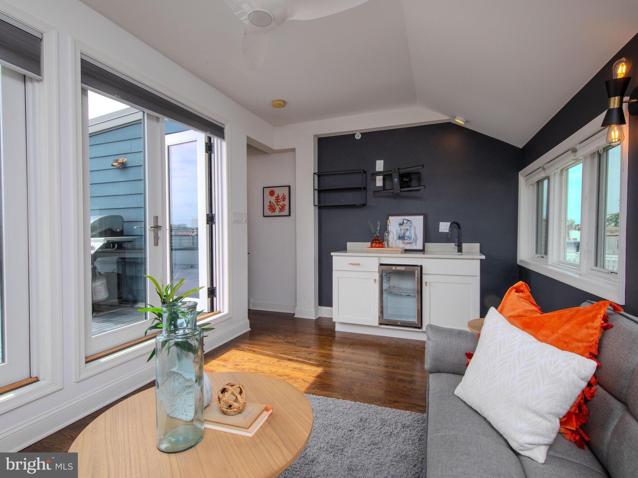 BELLA VISTA - Residential