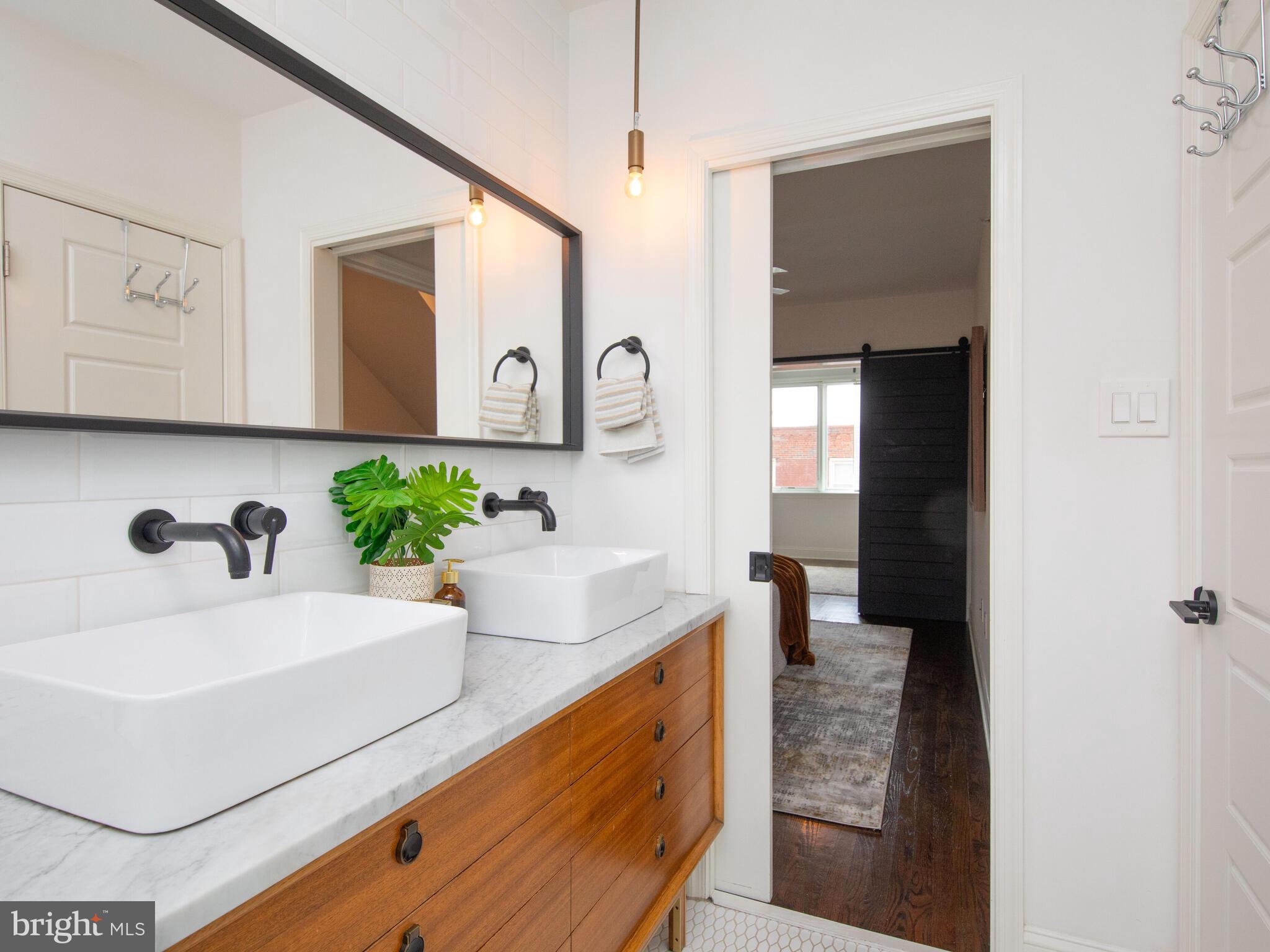 BELLA VISTA - Residential