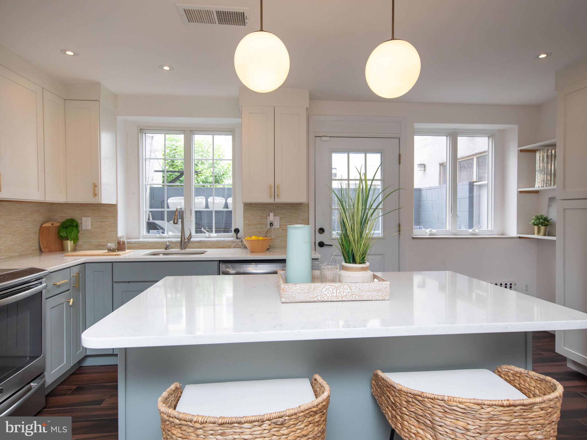 BELLA VISTA - Residential