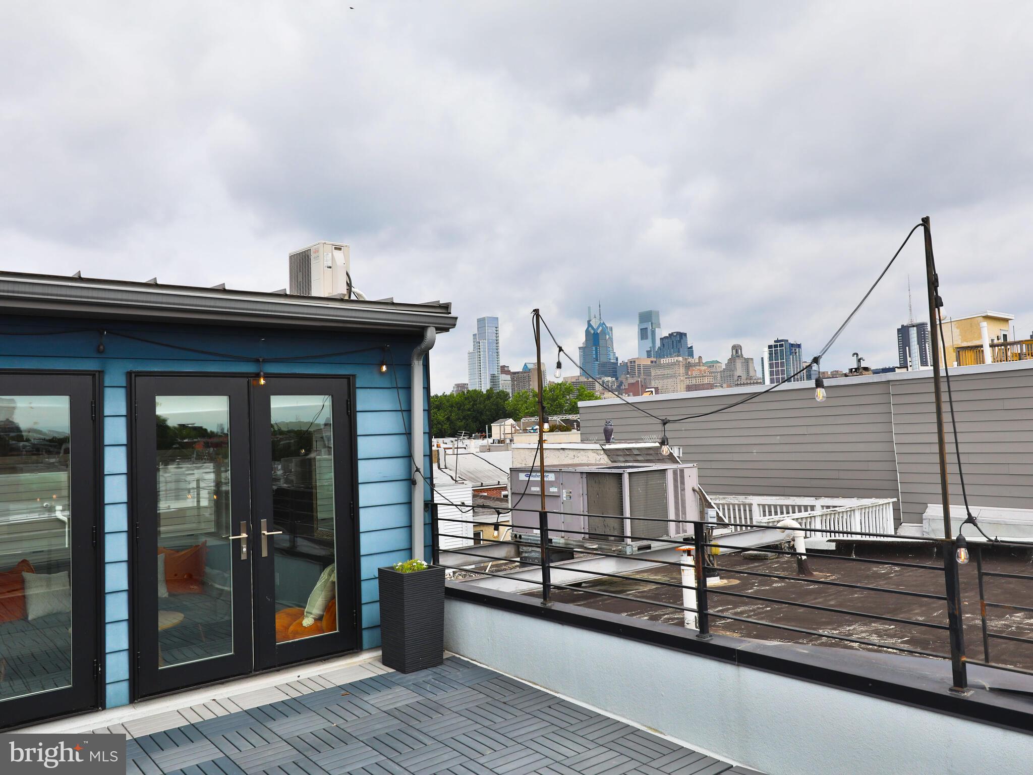 BELLA VISTA - Residential