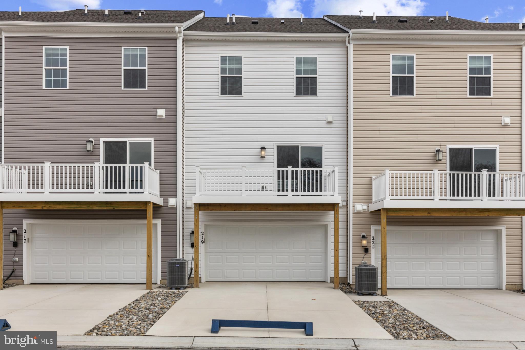 WATERMARK AT WESTPHALIA TOWN CENTER - Residential