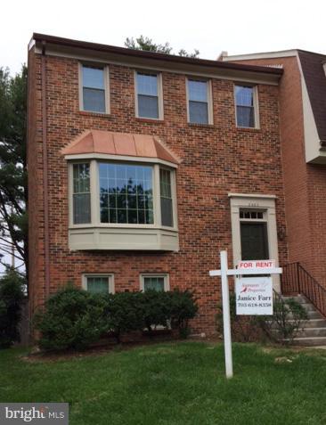 COUNTRY CREEK - Residential Lease