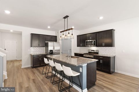 Homes For Sale - 180 Pinewood Road<br/> FREDERICKSBURG, VA 22405