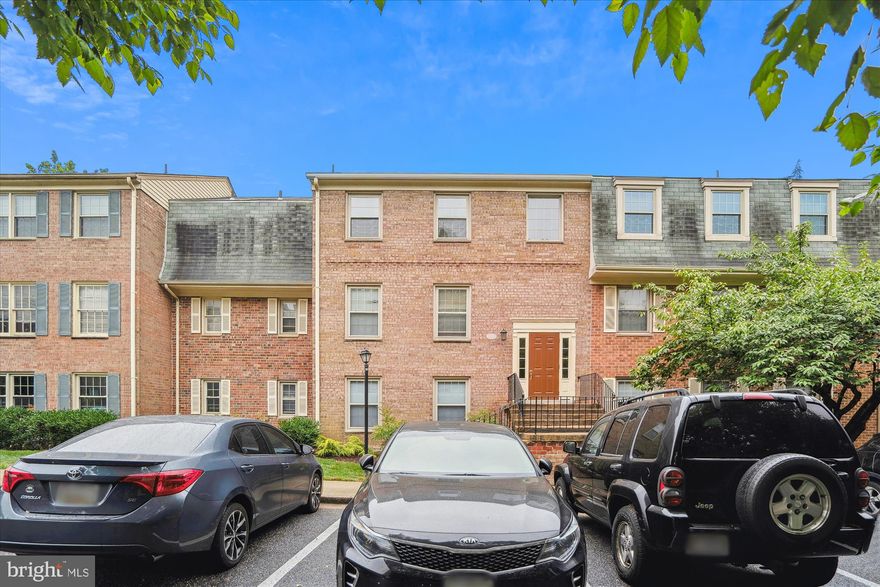 Available June 2025. 1 bed 1 bath condo in College Park. Neutrally painted with engineered wood floors throughout. Top floor unit with balcony. Closets have ELFA shelving systems. Laundry and trash room in the basement. Rent includes all utilities. Plenty of parking out front. Conveniently located close to Beltway Plaza (restaurants & retail), Greenbelt METRO, 495. Metro bus and UMD shuttle come through the neighborhood. $40 app fee per adult. Housing vouchers welcome. (Pictures are from last vacancy)