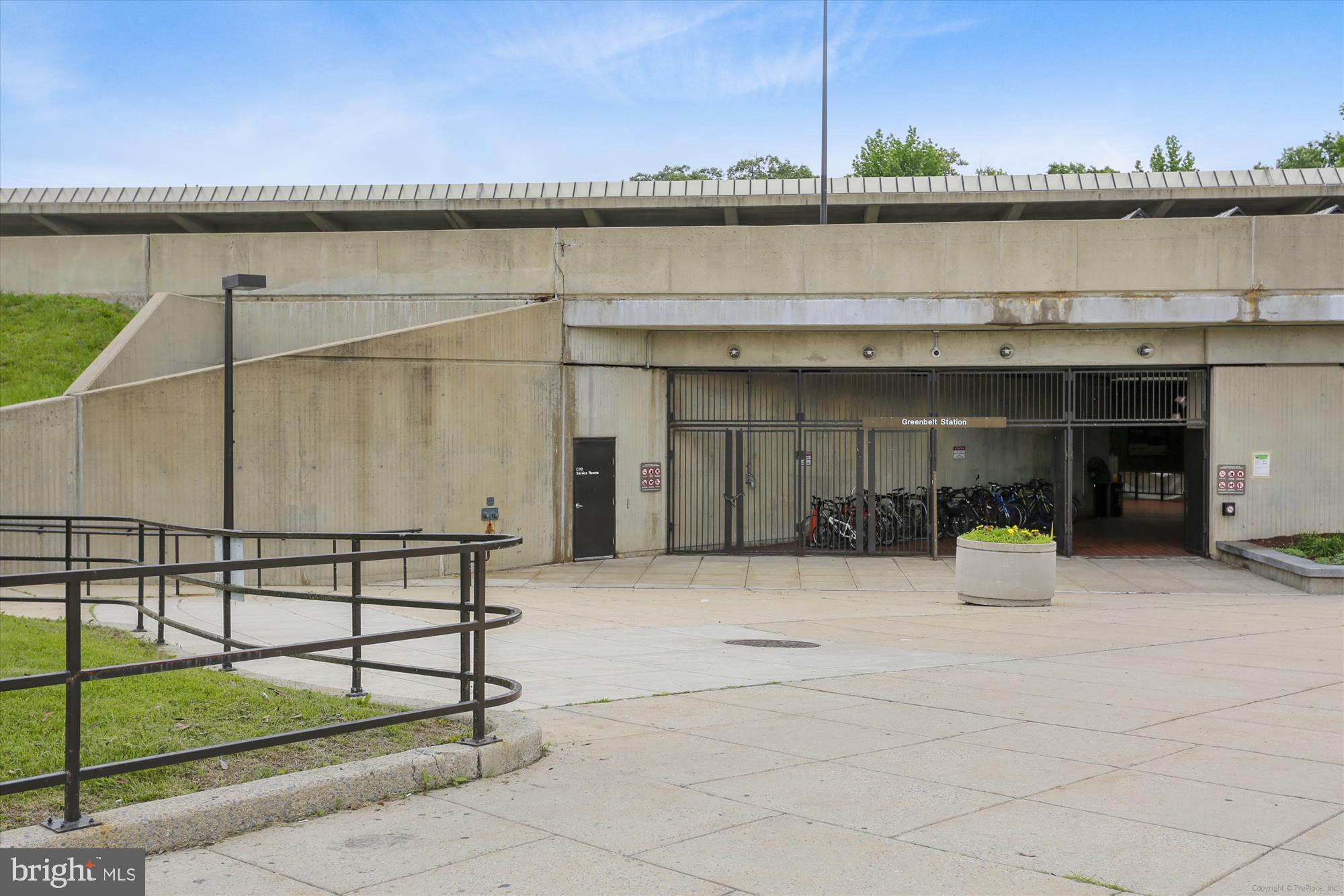 WESTCHESTER PARK - Residential Lease