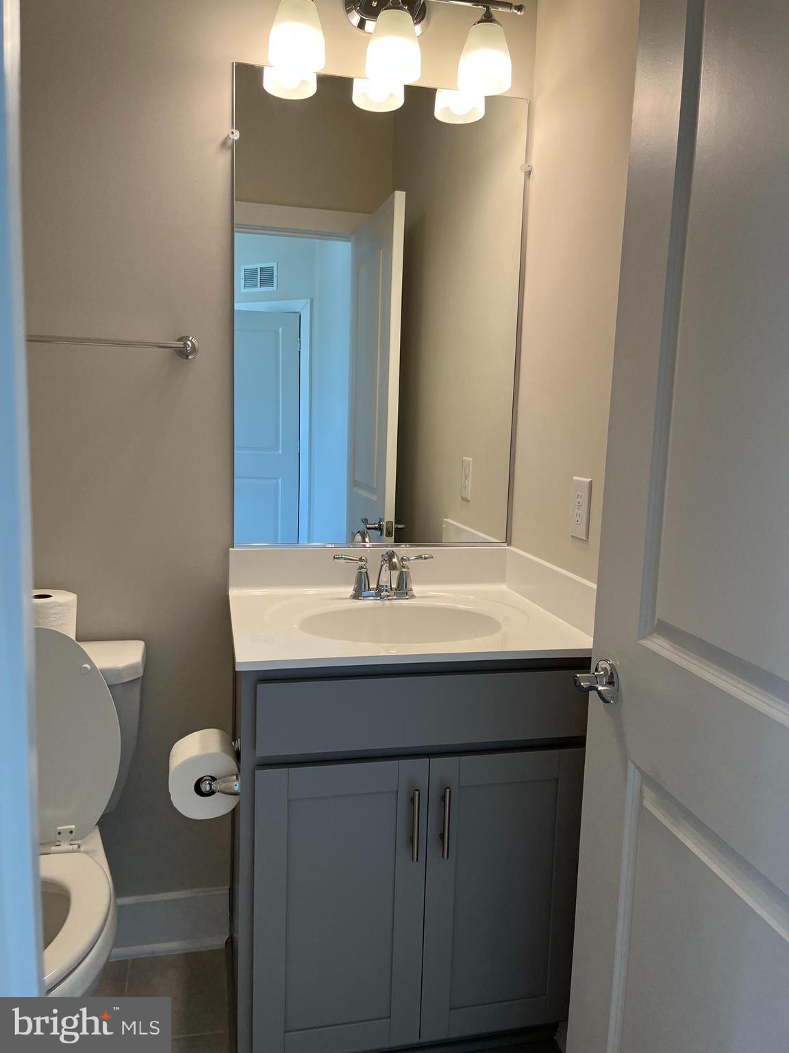 POTOMAC SHORES - Residential Lease