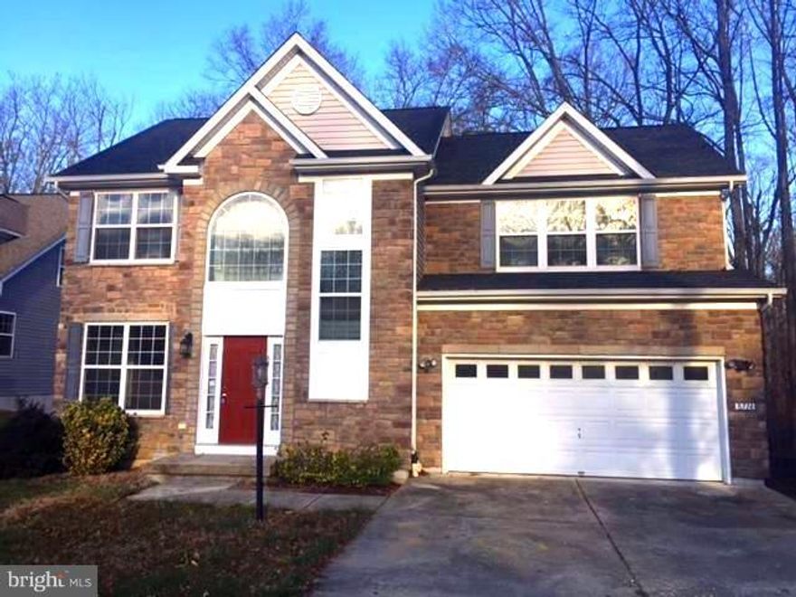 ONE OF A KIND, SPACIOUS & IMMACULATE 5 BEDROOMS + 3.5 BATHS COLONIAL W/ 3 FINISHED LEVELS.  HARDWOOD FLOORING. NEW HVAC SYSTEMS. SS APPLIANCES>> GRANITE COUNTER TOPS>>BEAUTIFUL AND PRIVACY BACK YARD.  LOCATED IN A QUIET CUL DE SAC. GREAT LOCATION. CLOSED TO RT 4, 5, 210. THANKS FOR SHOWING. .