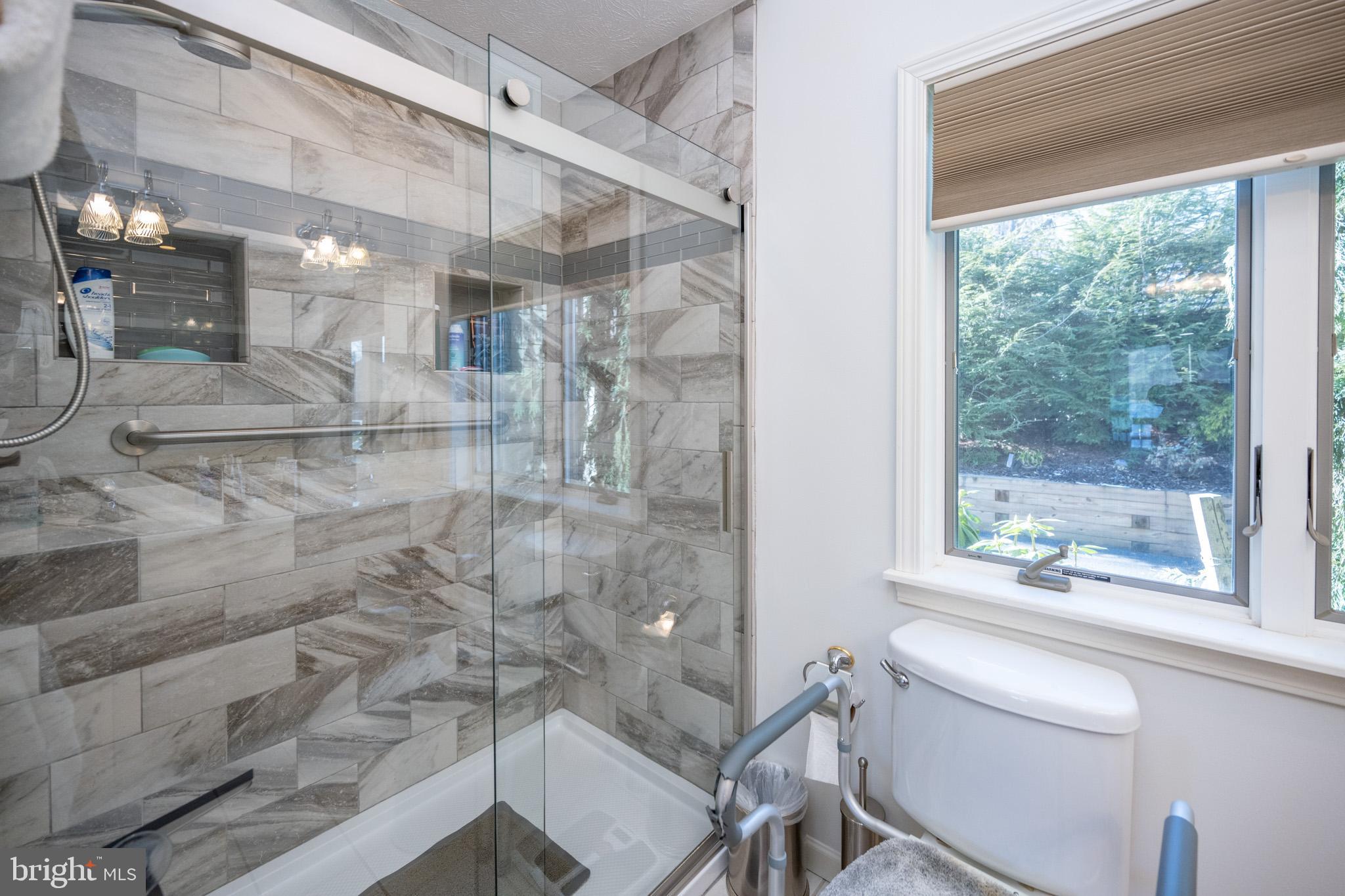 DEEP CREEK LAKE - Residential