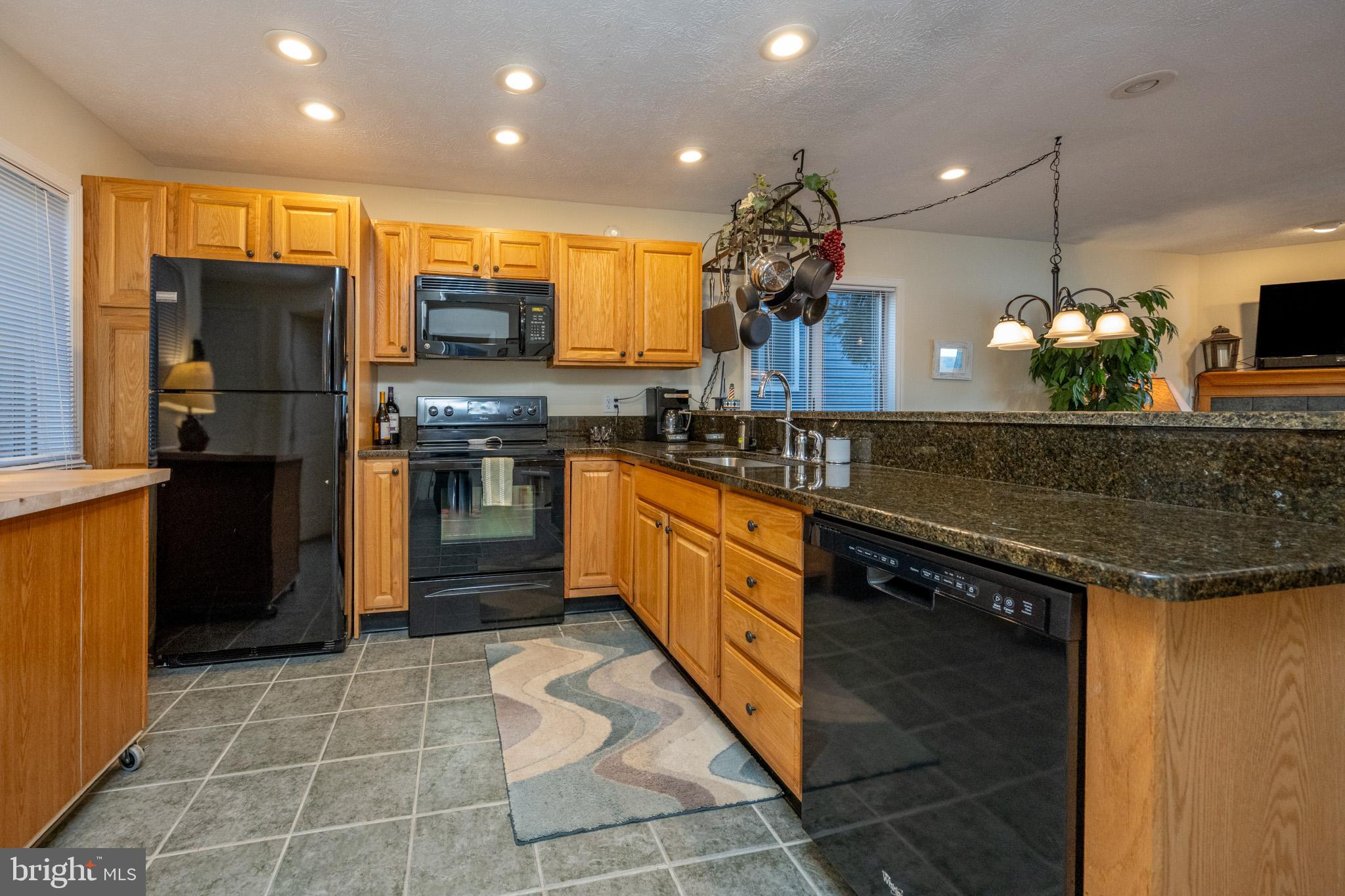 DEEP CREEK LAKE - Residential